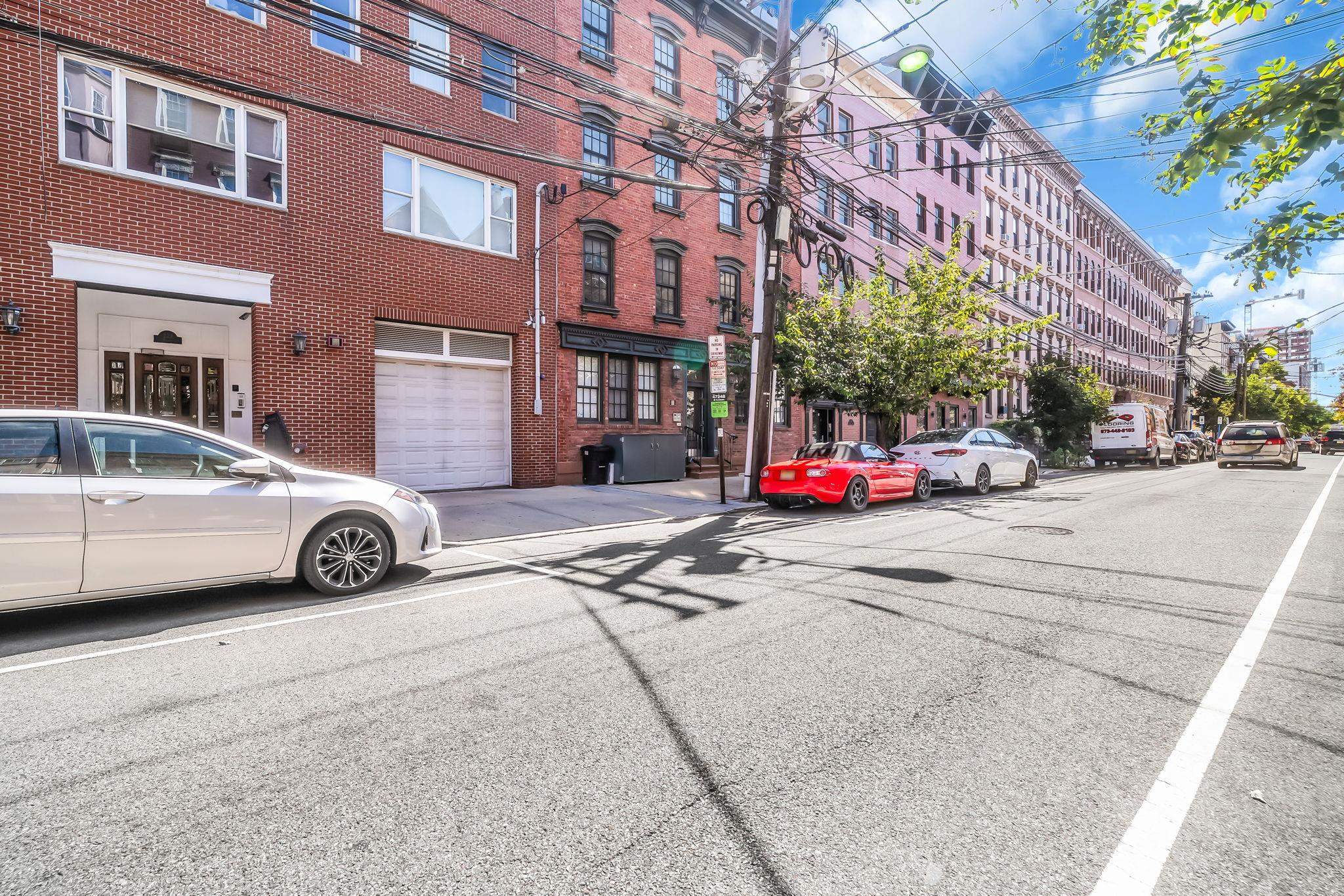 221 WILLOW AVE 2L