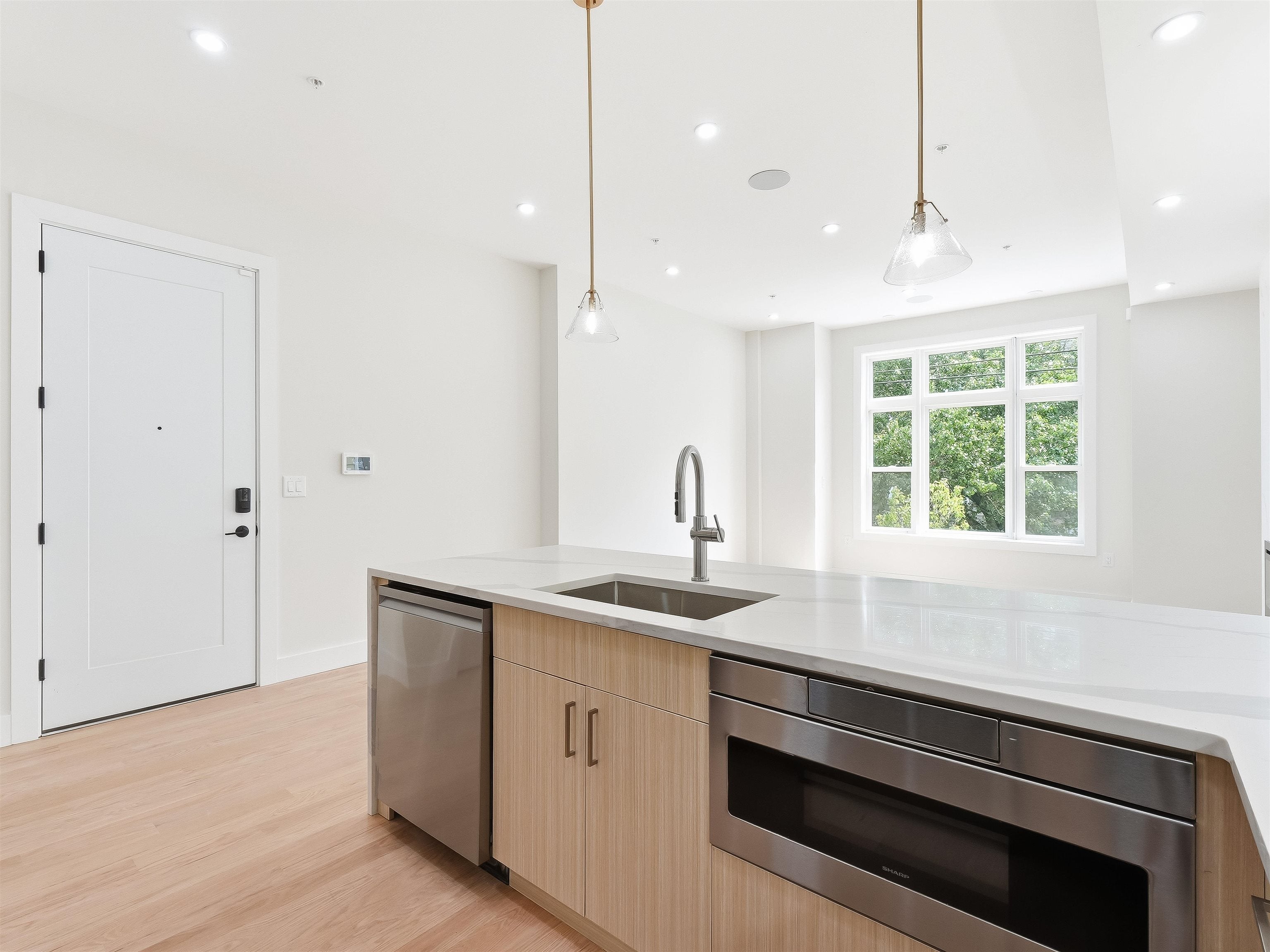 152 BLEECKER ST 2