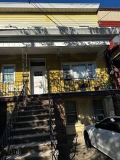 Apartment For Rent - 28 Lincoln St #2<br/> Jersey City, NJ 07307