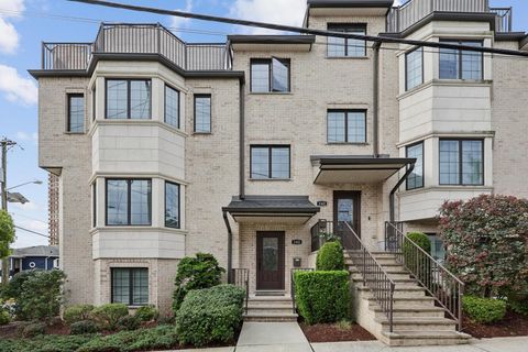 140 Cedar St, Fort Lee, NJ 07024 - MLS#: 250004445