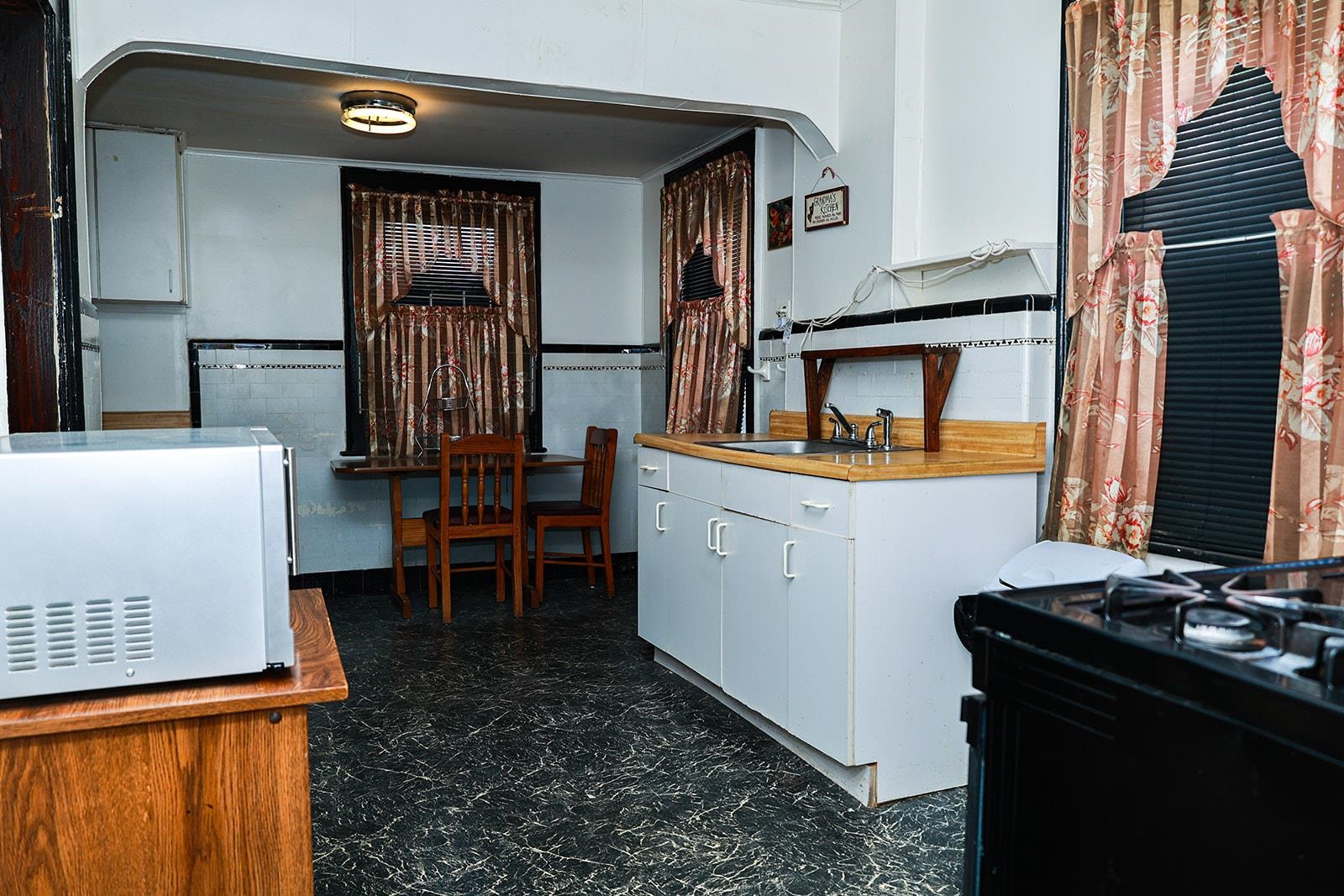241 Pomona Ave, Newark, New Jersey image 10