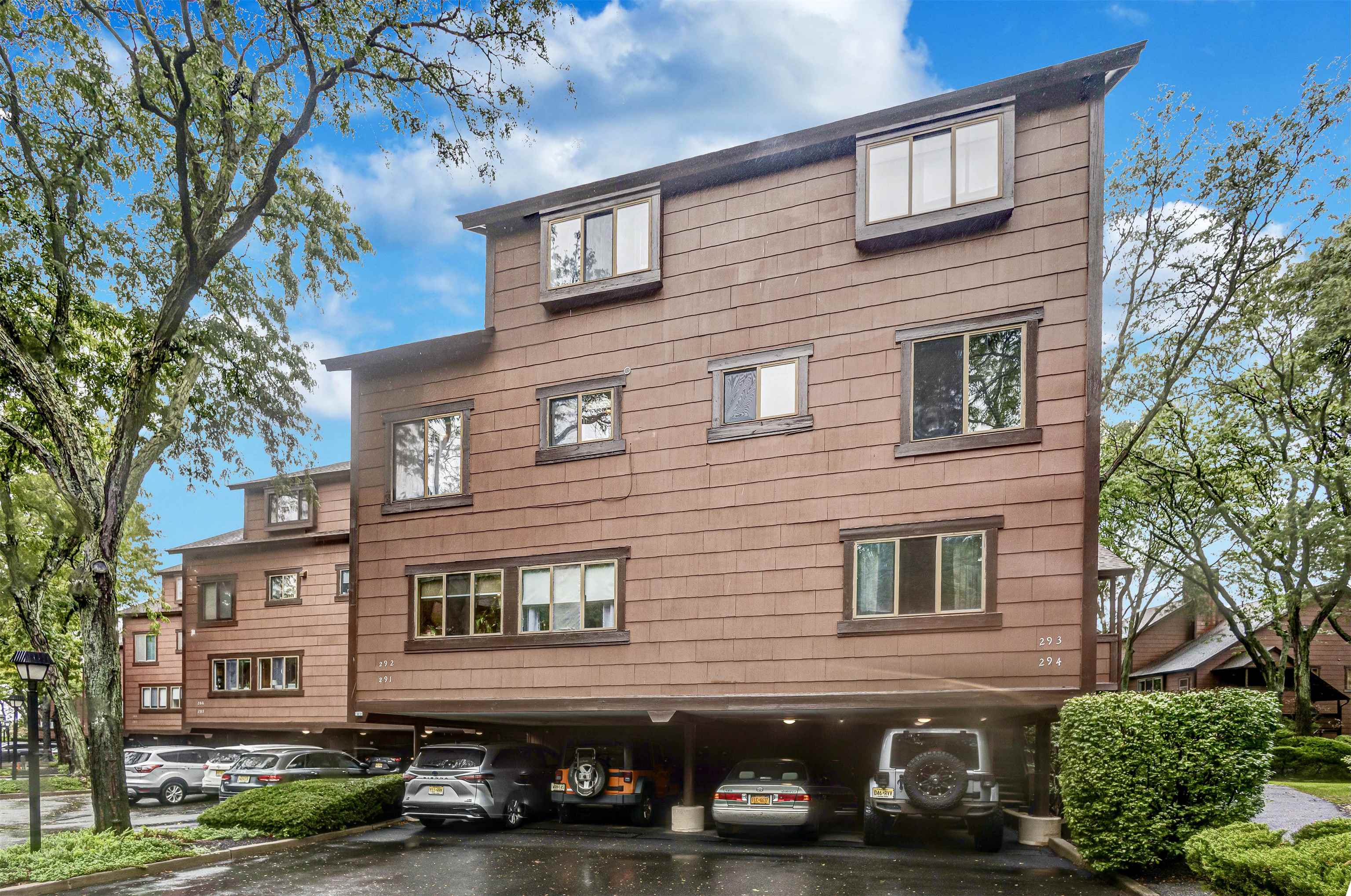 292 Sunset Key #292, Secaucus, New Jersey image 16