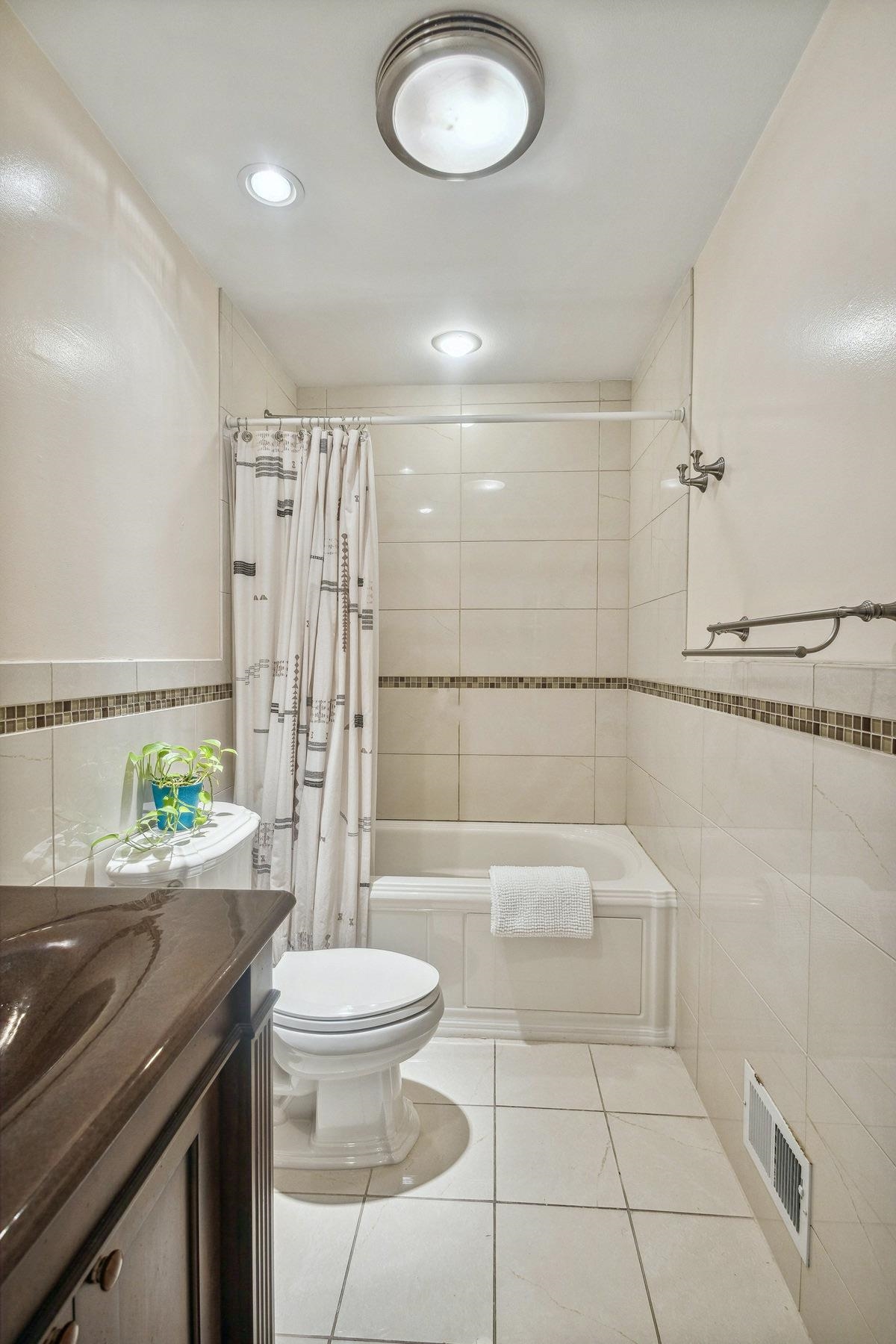 292 Sunset Key #292, Secaucus, New Jersey image 12