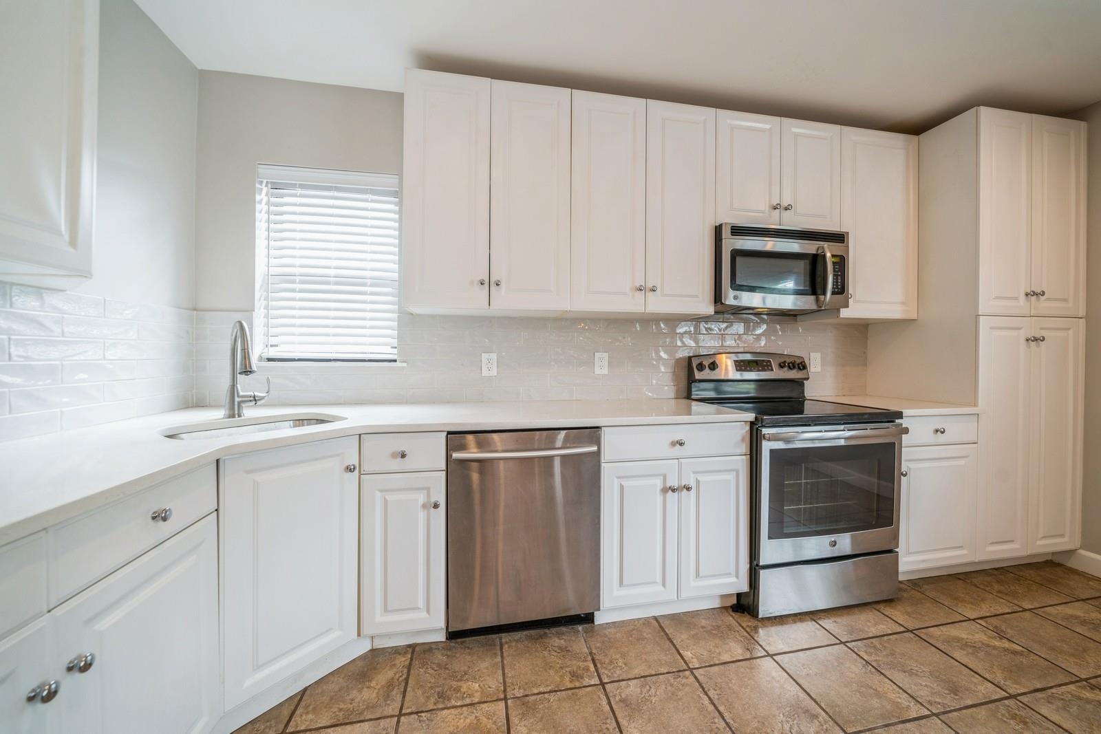 8915 Bergenwood Ave #48, North Bergen, New Jersey image 15
