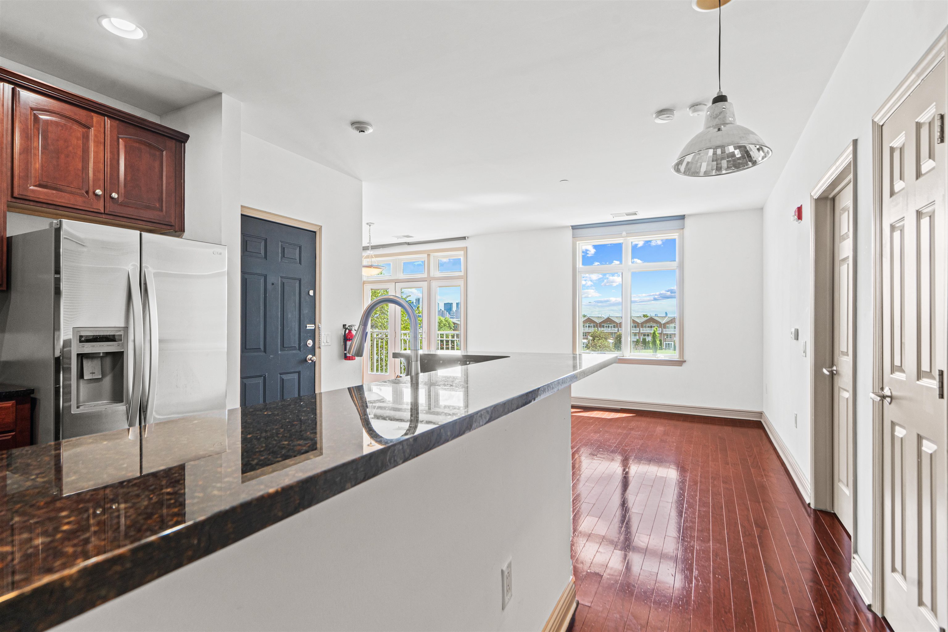 7400 River Rd #304, North Bergen, New Jersey image 2