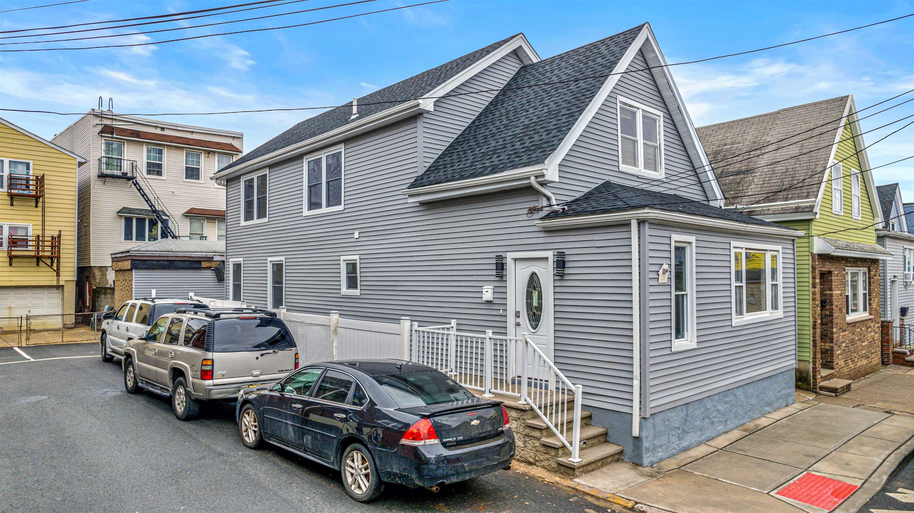 1 Sisson Ct, Bayonne, New Jersey image 2
