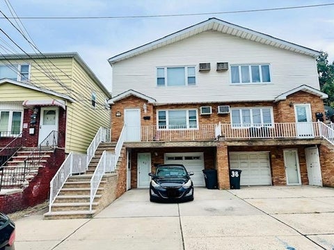 Homes For Rent - 40 Prospect Ave #1<br/> Bayonne, NJ 07002