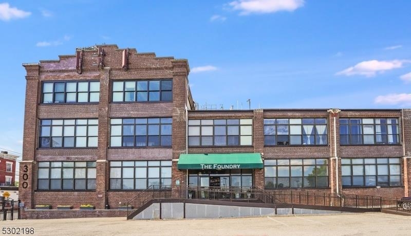 300 Communipaw Ave #011, Jersey City, New Jersey image 1