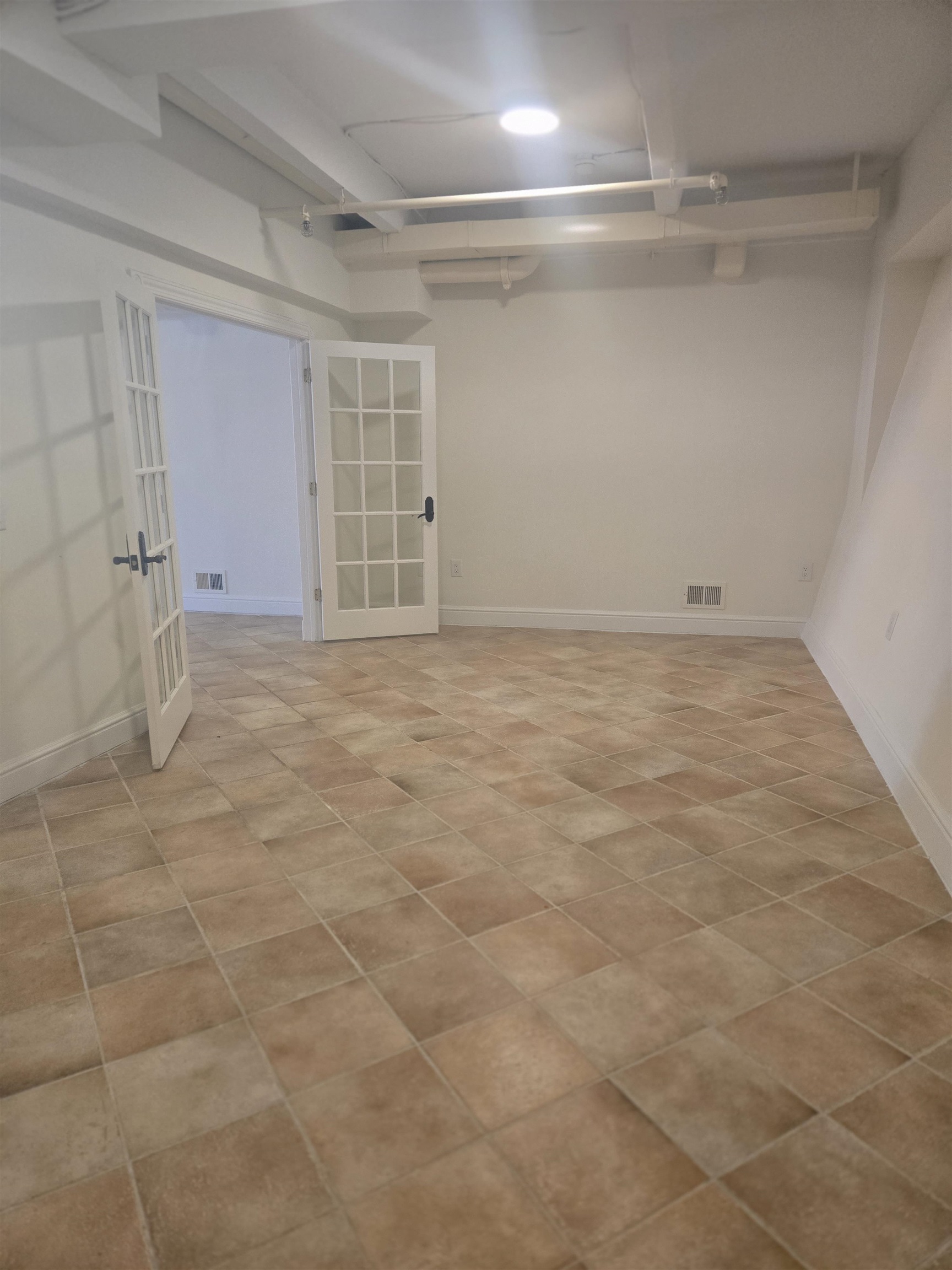 300 Communipaw Ave #011, Jersey City, New Jersey image 5