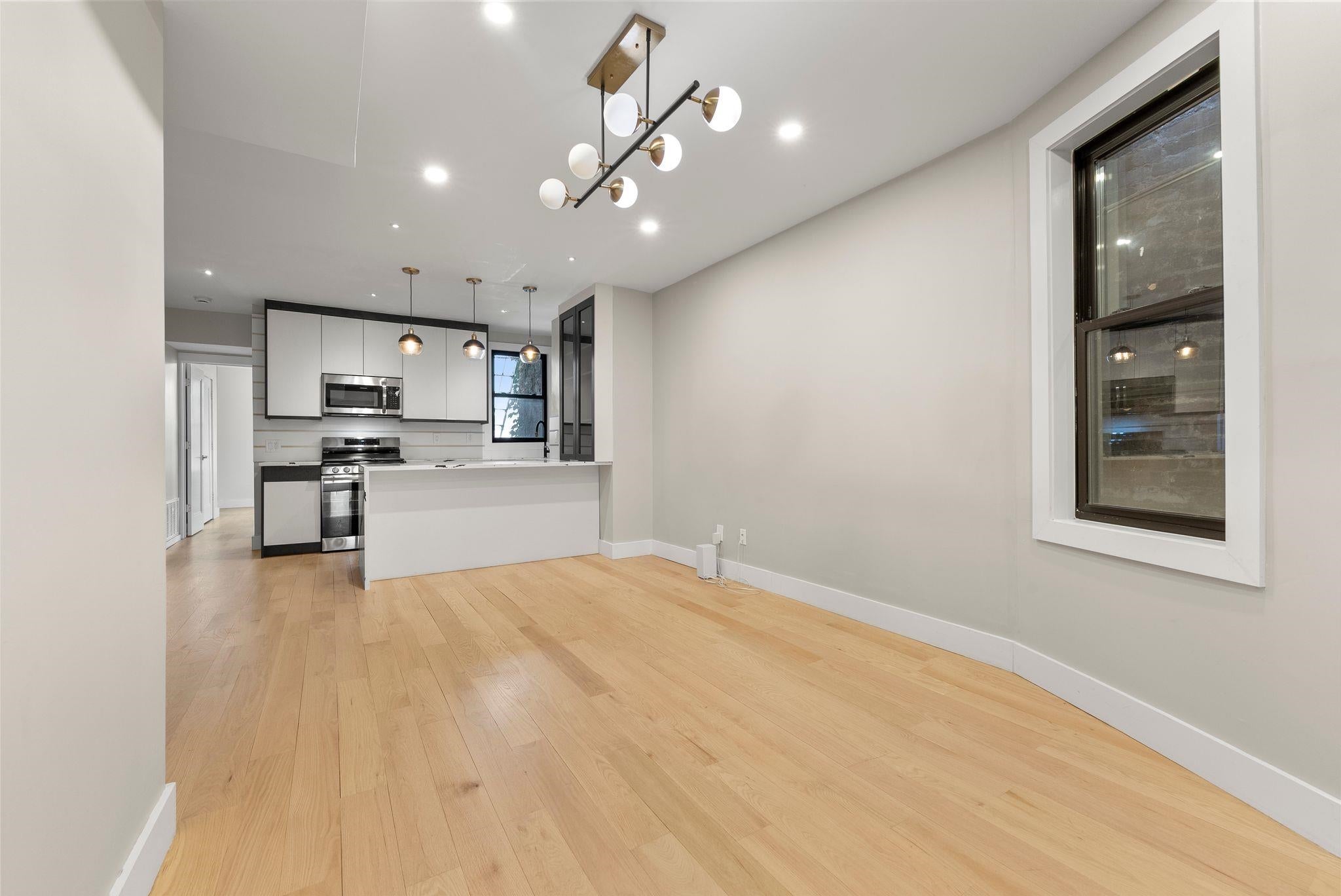 116 BOORAEM AVE 2