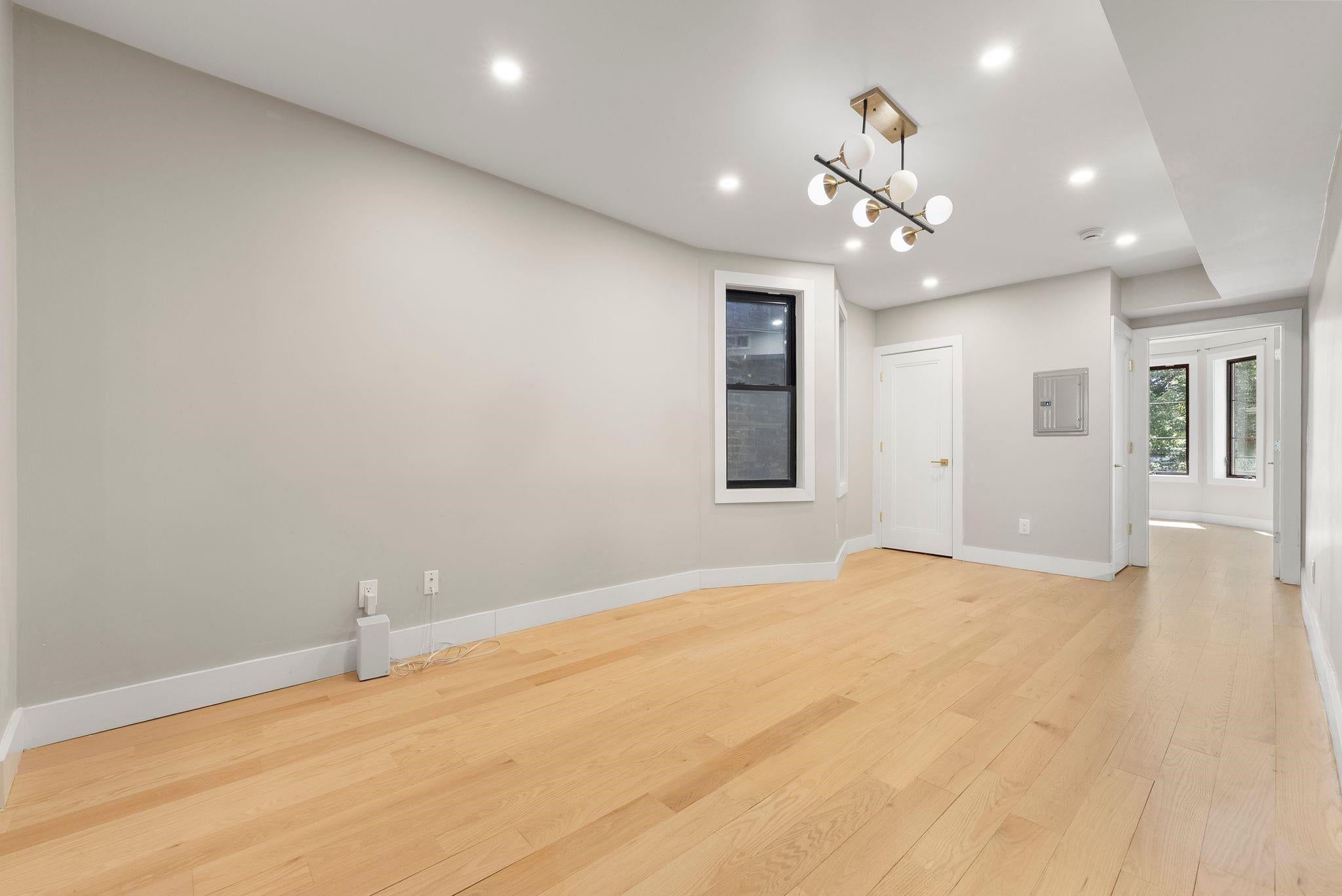 116 BOORAEM AVE 2