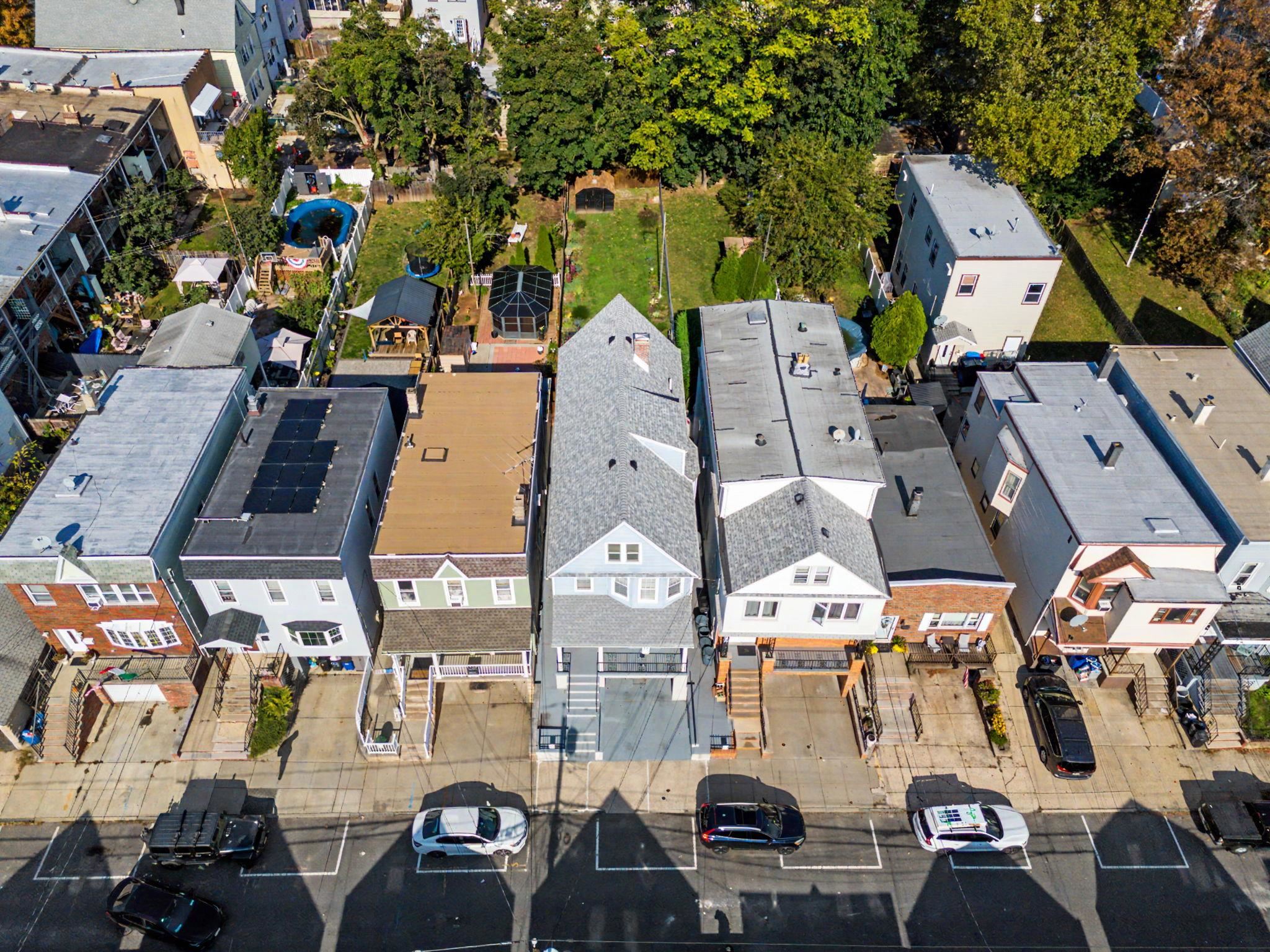 93 W 15TH ST