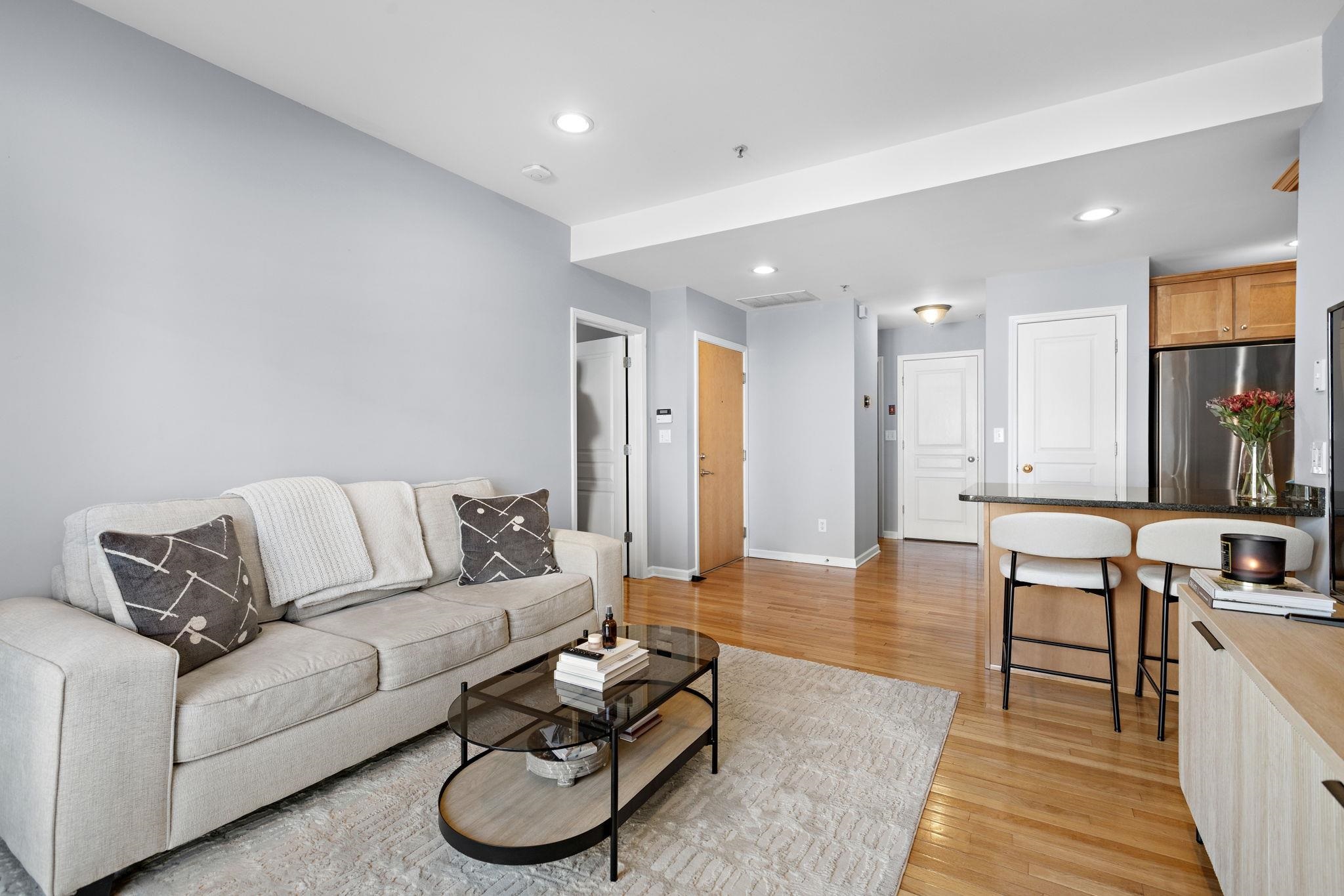 612 Adams St #4, Hoboken, New Jersey image 4