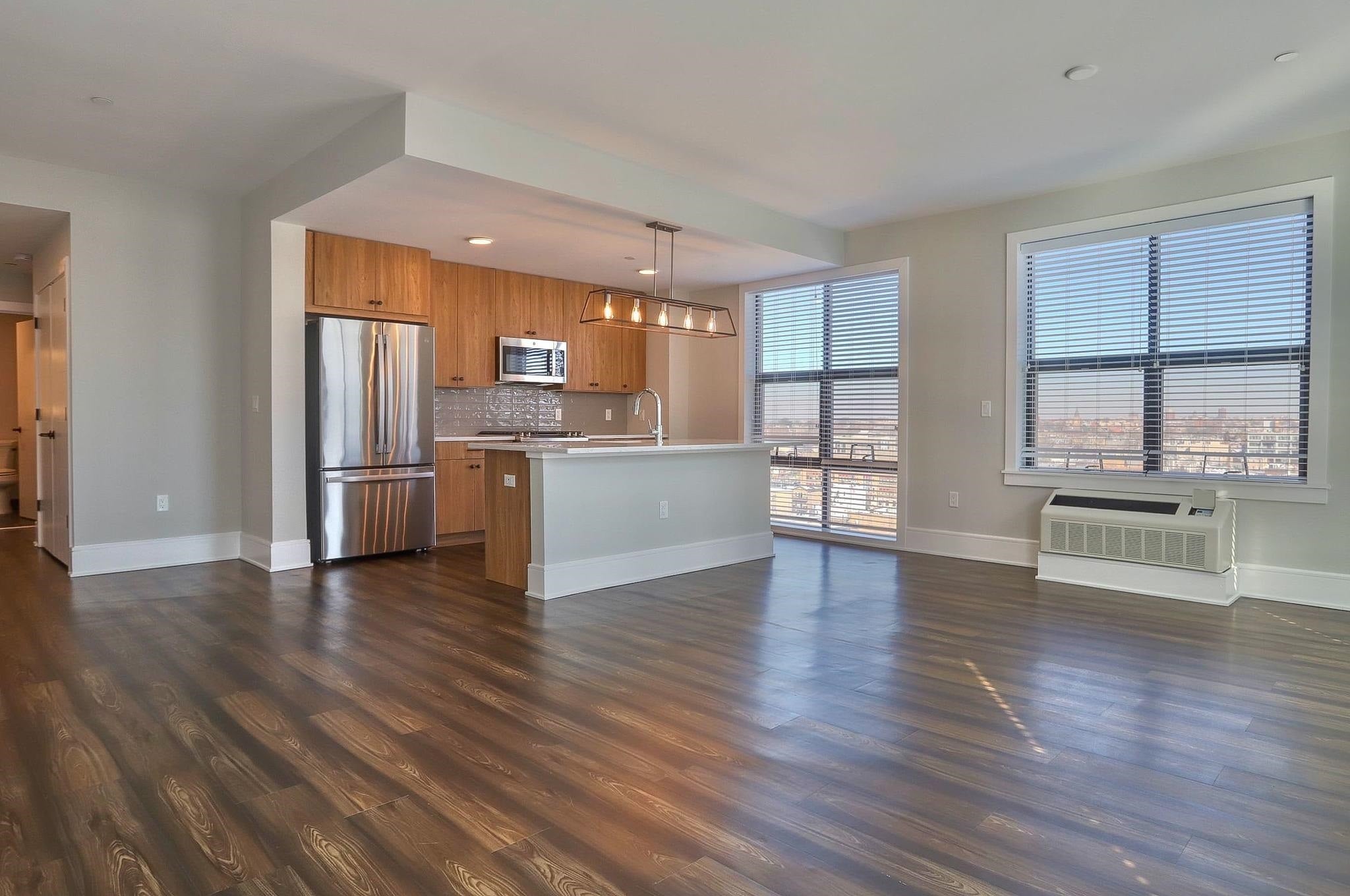 32 OAKLAND AVE 1107
