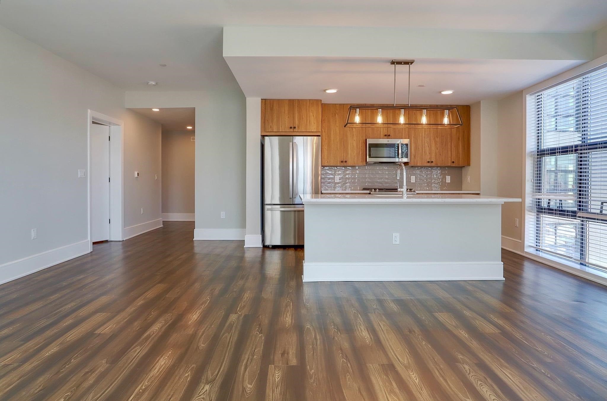 32 OAKLAND AVE 1107