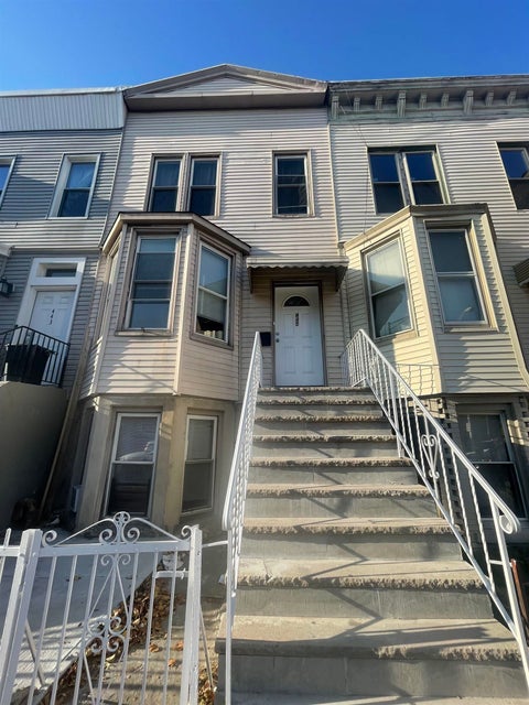 Apartment For Rent - 445 West Side Ave #2<br/> Hudson County, Jersey City, NJ 07304
