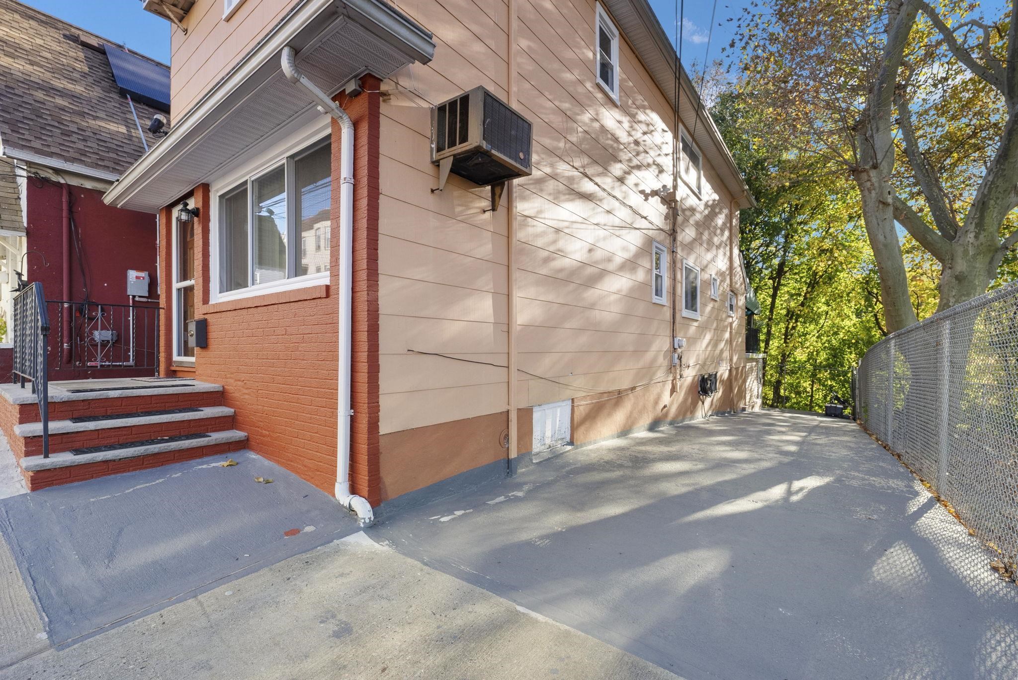 1205 50th St, North Bergen, New Jersey image 34