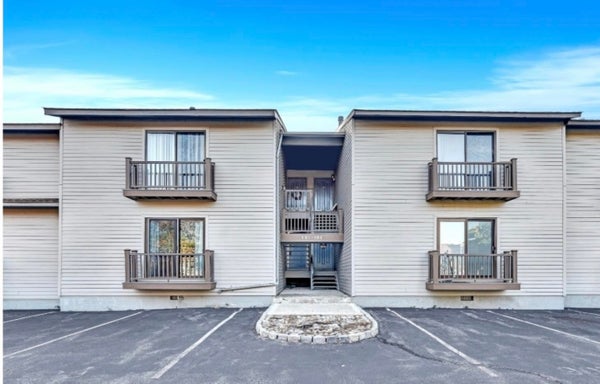 905 SPRUCE HILLS DR # 905, GLEN GARDNER, NJ 08826 - Image b3c37c1d29d759e2d112e2d1bb712a0d/2533165163