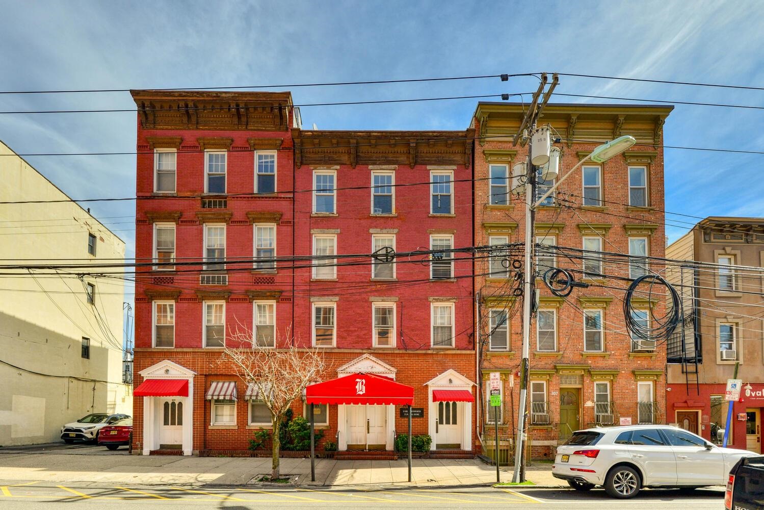 309-313 WILLOW AVE
