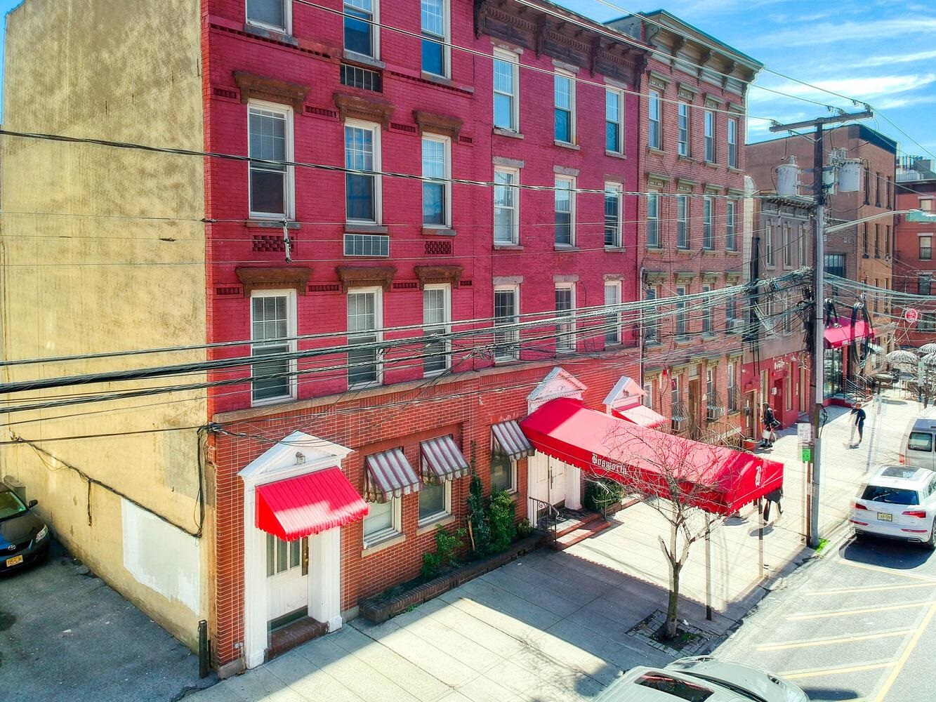 309-313 WILLOW AVE