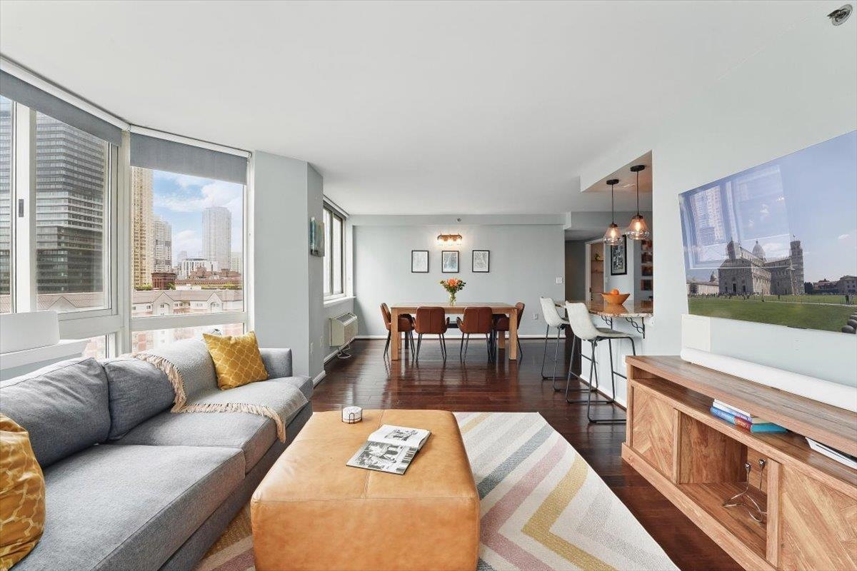 20 2nd St #1209, Jersey City, New Jersey image 2