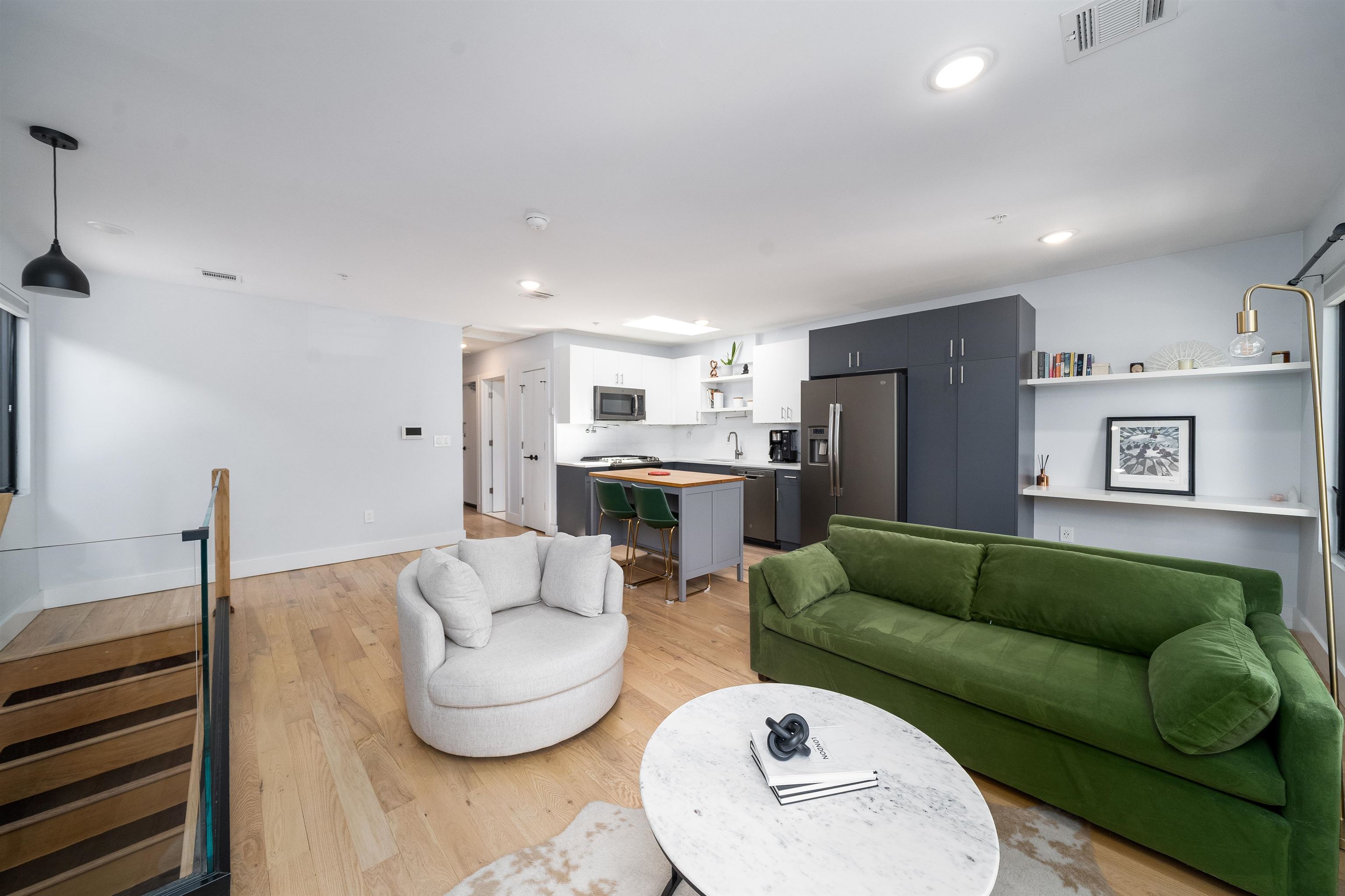 20 Jewett Ave #2, Jersey City, New Jersey image 1