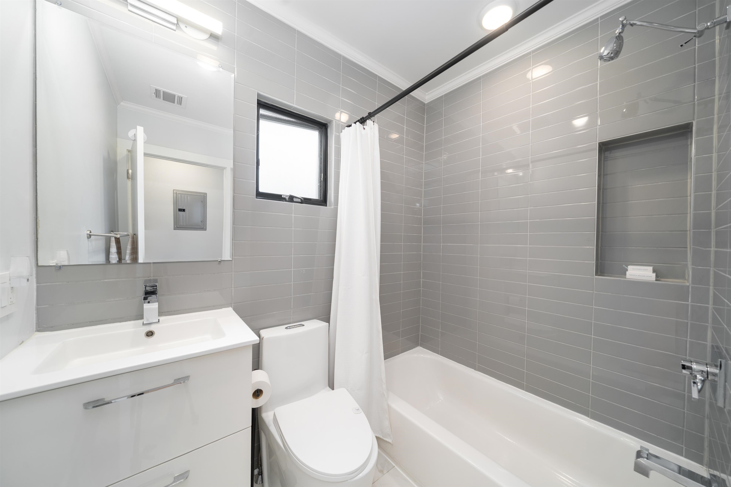 20 Jewett Ave #2, Jersey City, New Jersey image 11