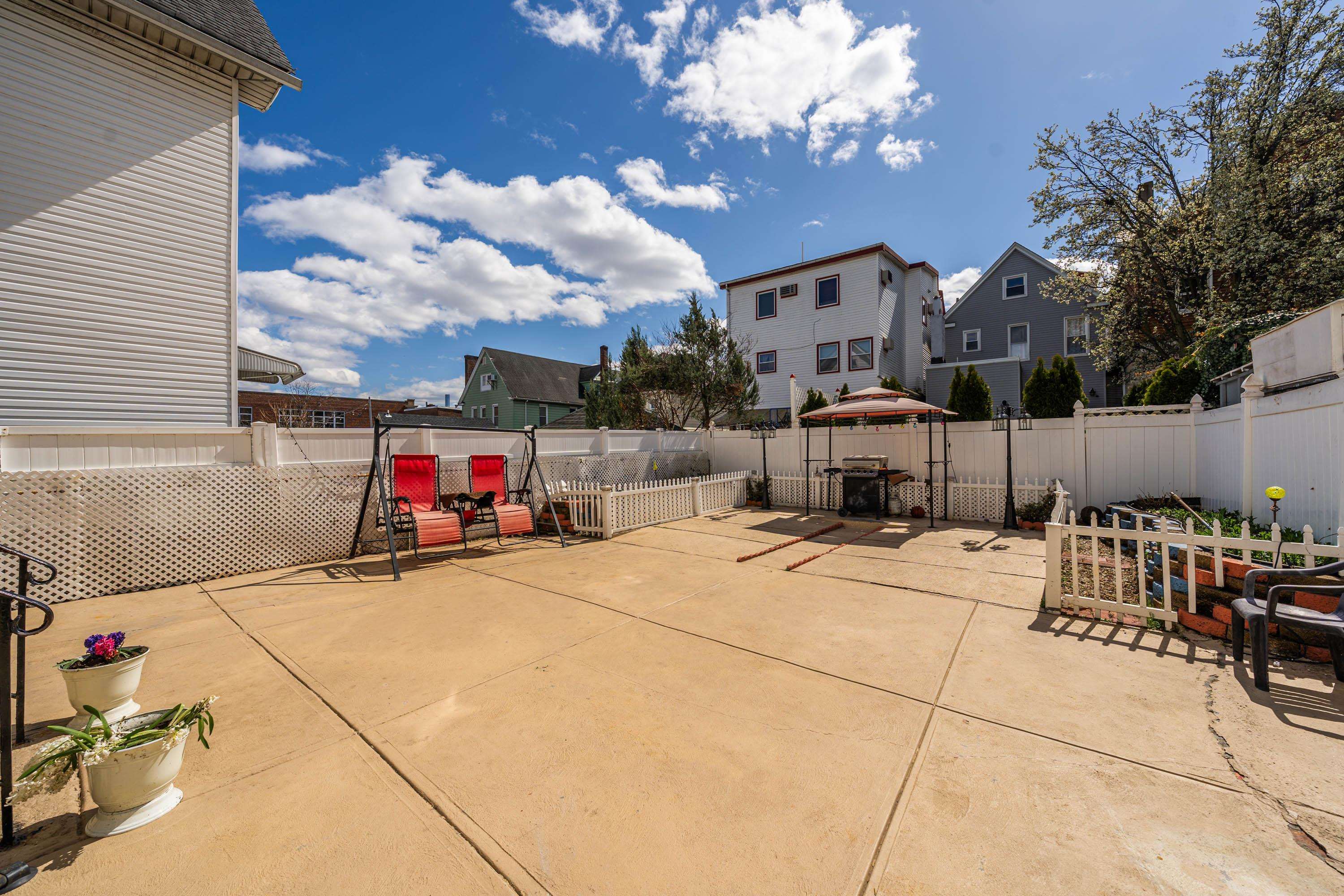 337 75th St, North Bergen, New Jersey image 28