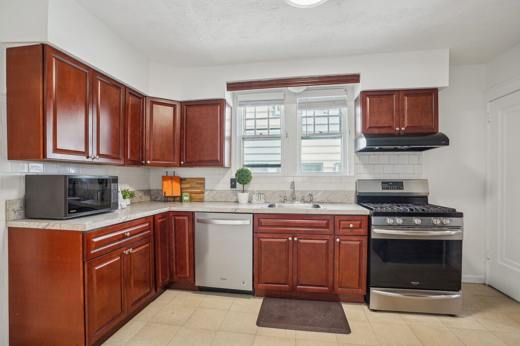 40 East 8th St, Clifton, New Jersey image 9