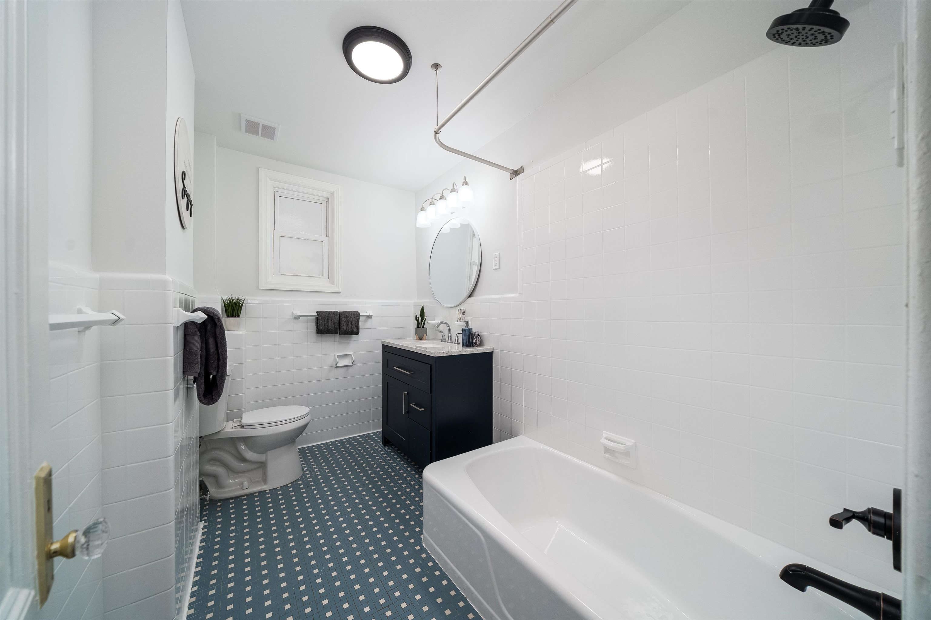 153 Harrison Ave, Jersey City, New Jersey image 17