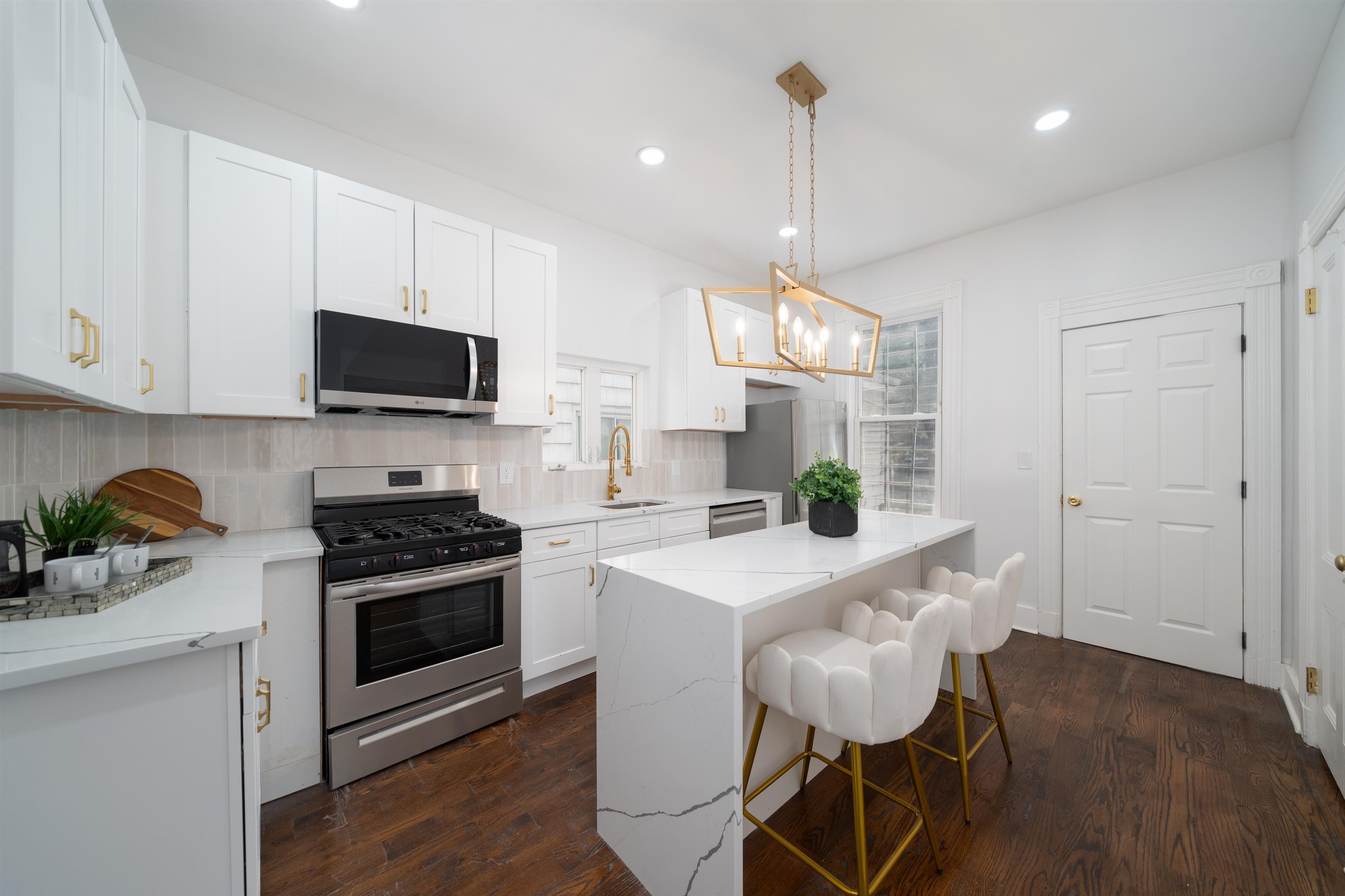153 Harrison Ave, Jersey City, New Jersey image 5
