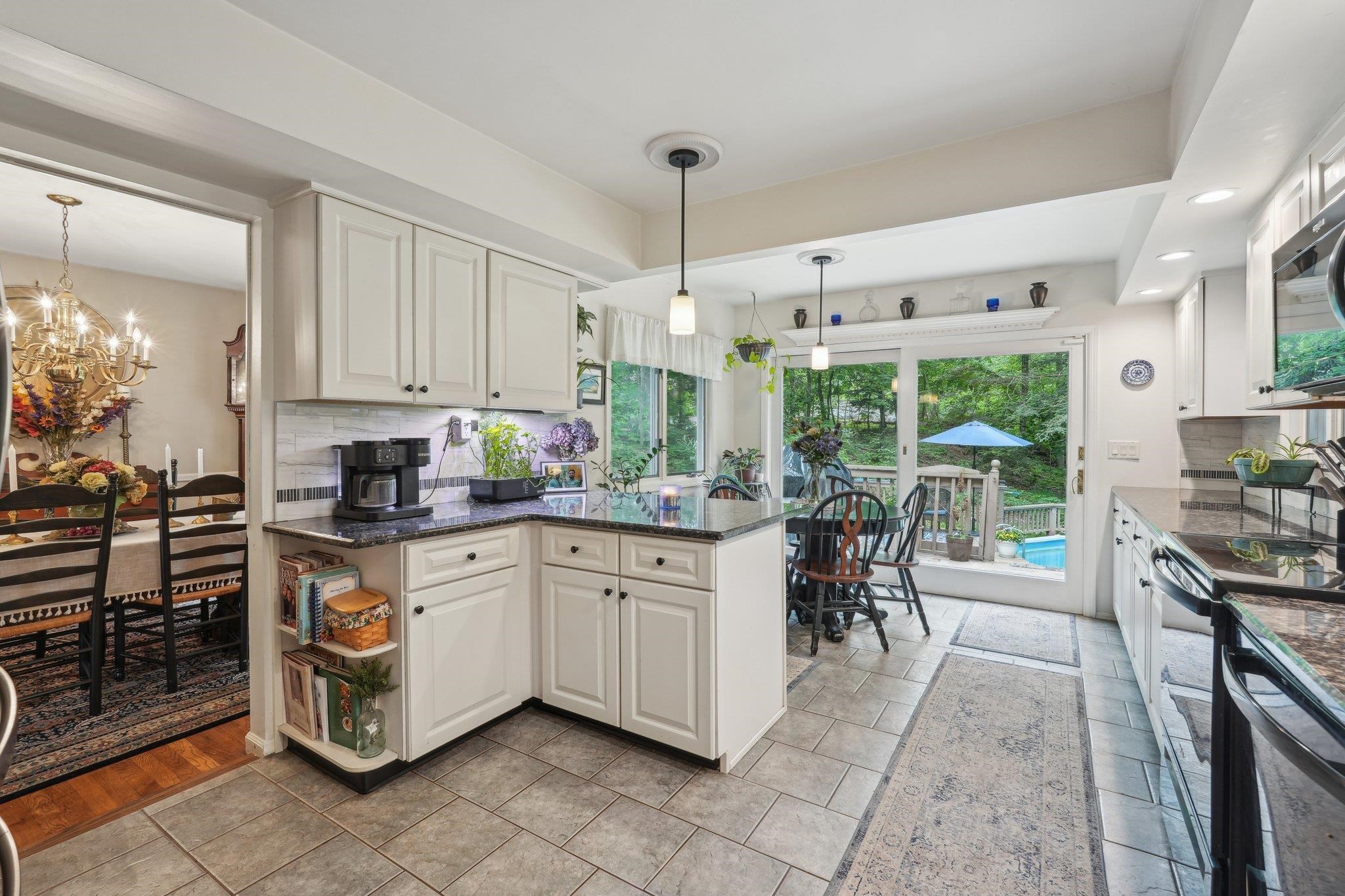 56 Bradrick Lane, West Milford, New Jersey image 11