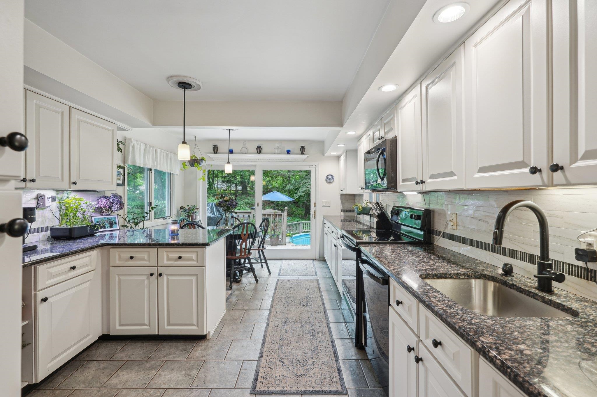 56 Bradrick Lane, West Milford, New Jersey image 12