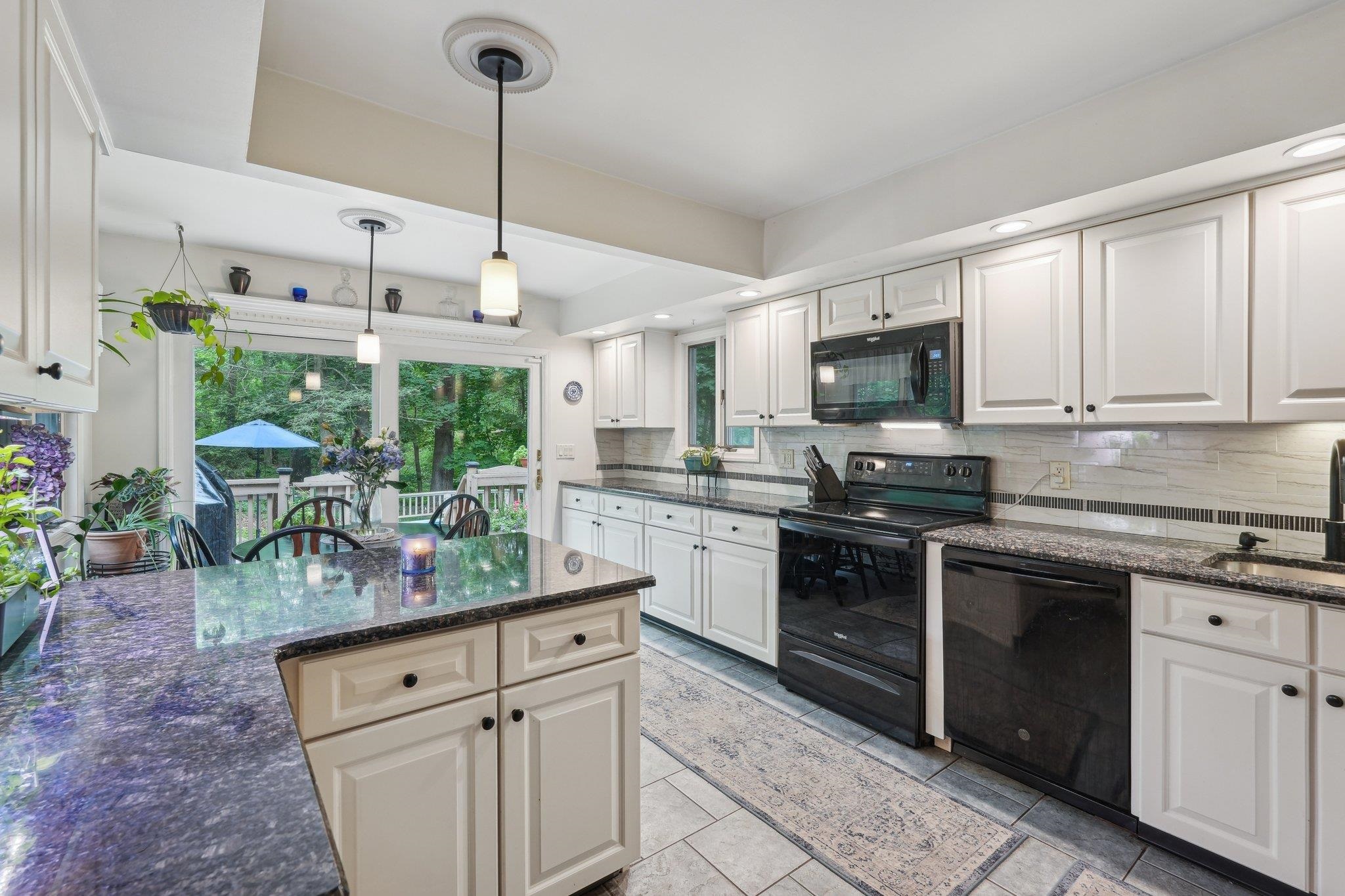 56 Bradrick Lane, West Milford, New Jersey image 10