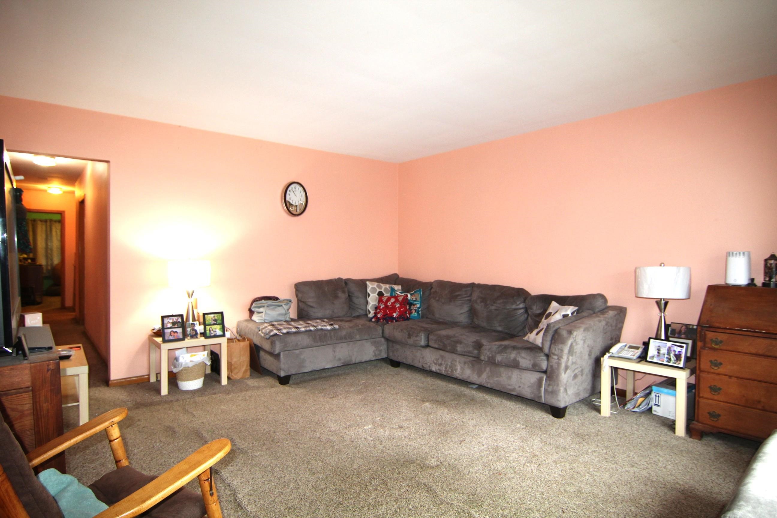 Bayonne, New Jersey 07002, United States, 6 Bedrooms Bedrooms, ,3 BathroomsBathrooms,Residential,Pending,91422