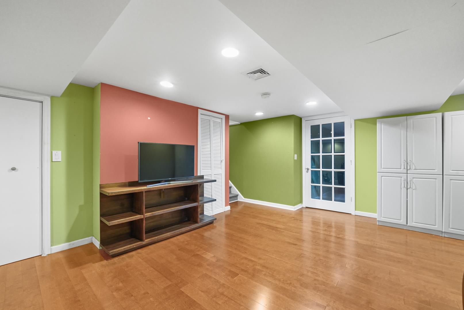 78 Jannarone St, Belleville, New Jersey image 33