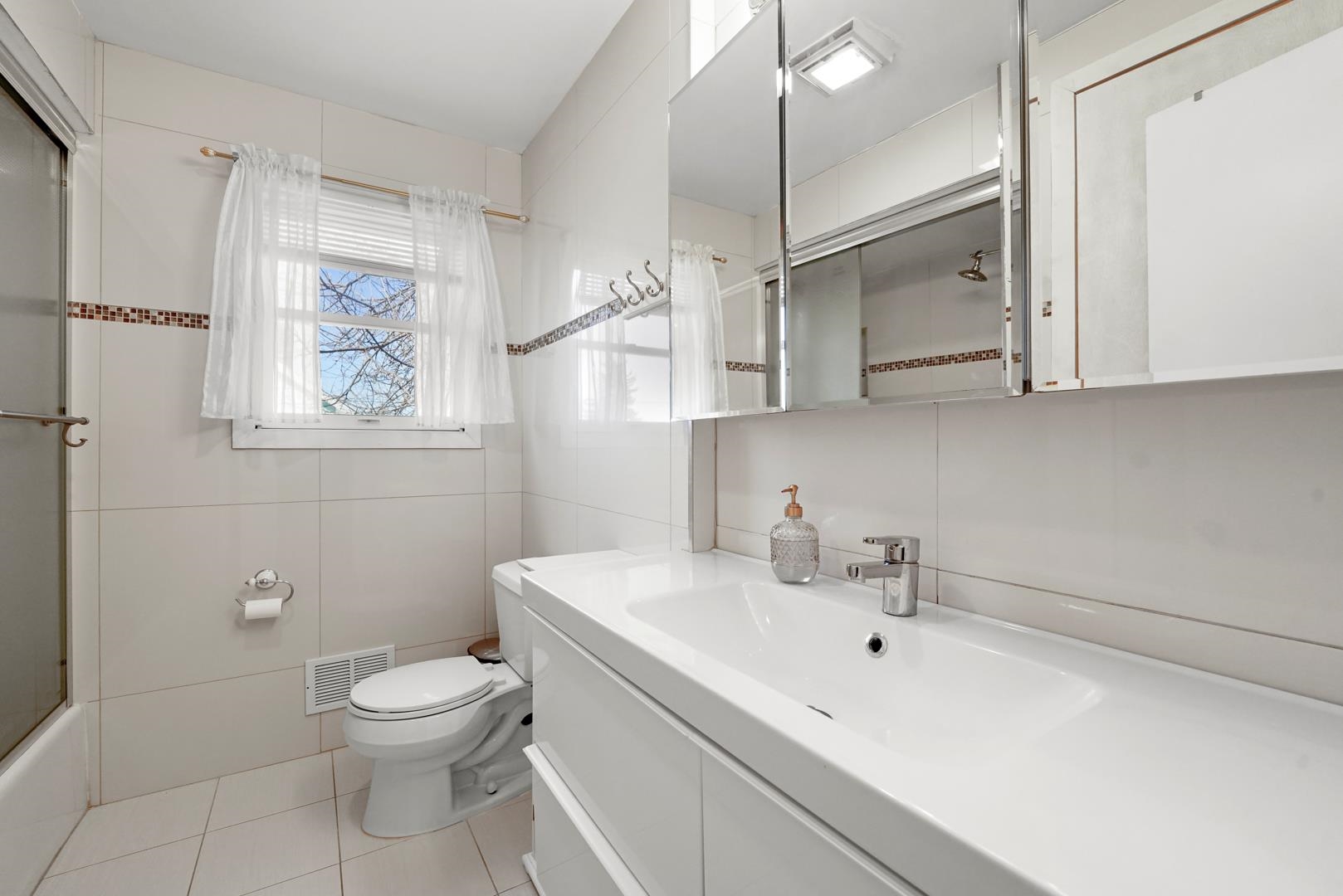 78 Jannarone St, Belleville, New Jersey image 23