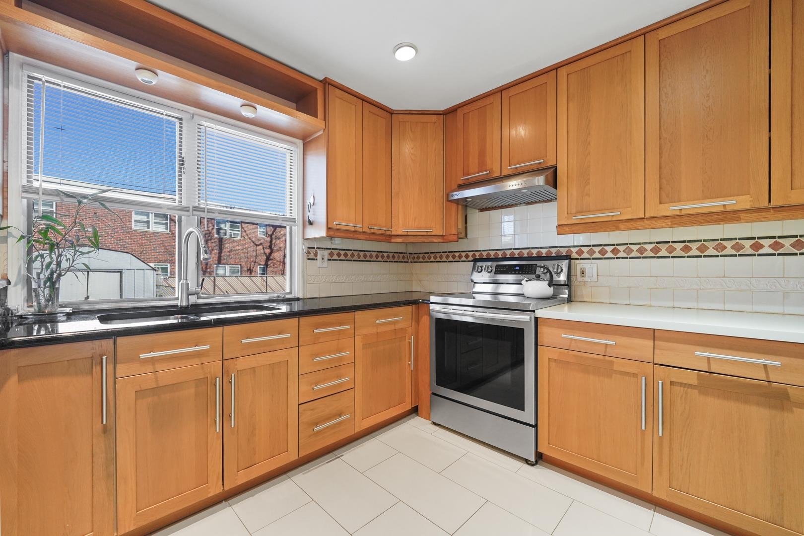 78 Jannarone St, Belleville, New Jersey image 15