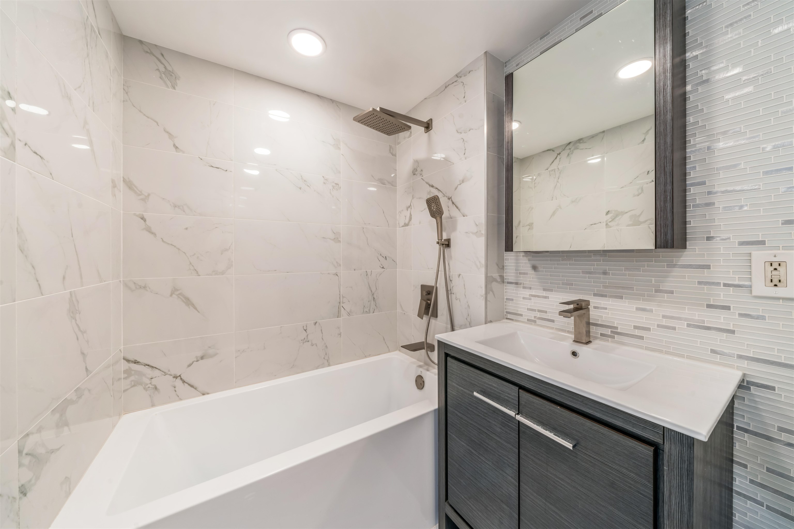 1 2nd St #208, Jersey City, New Jersey image 4
