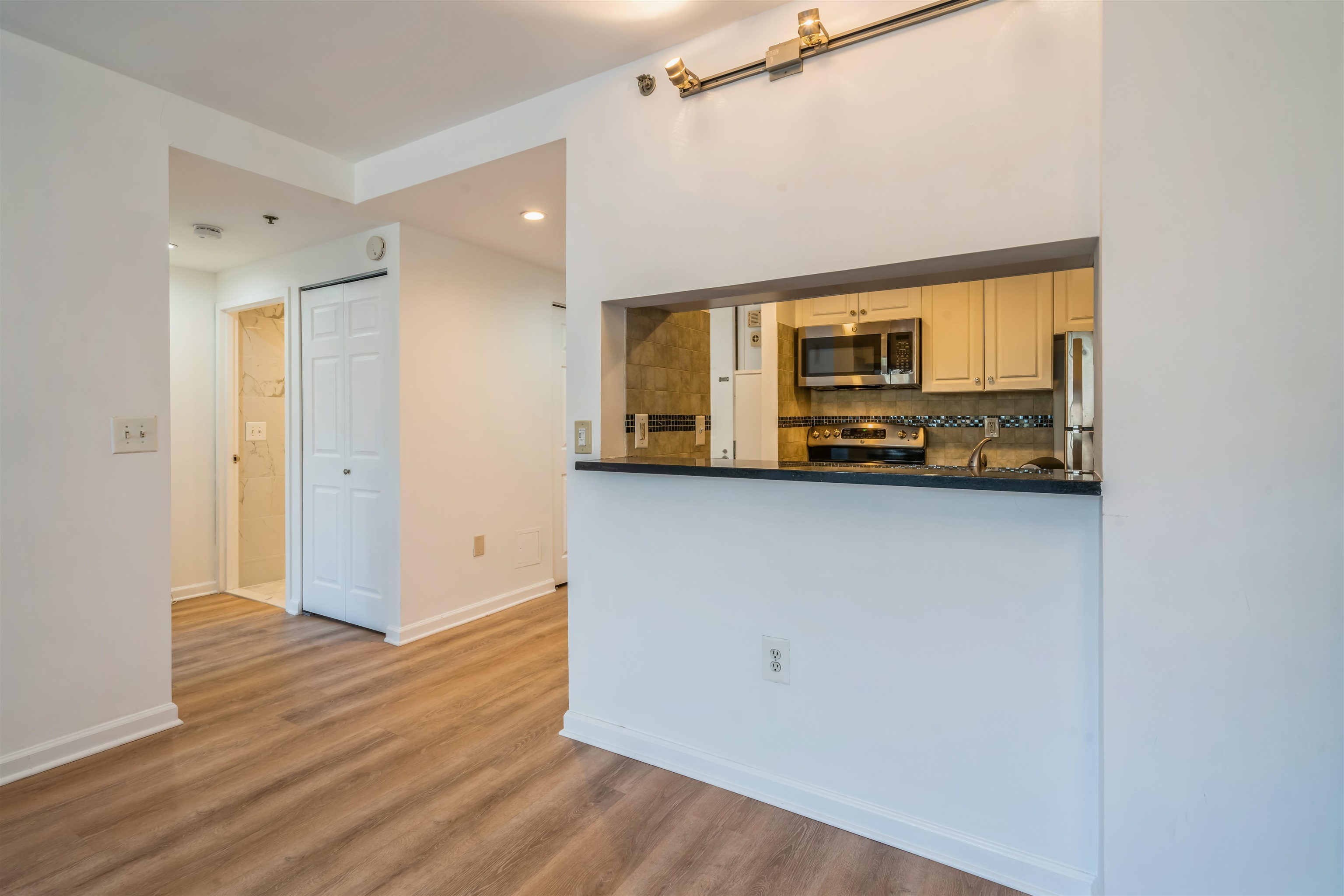 1 2nd St #208, Jersey City, New Jersey image 7