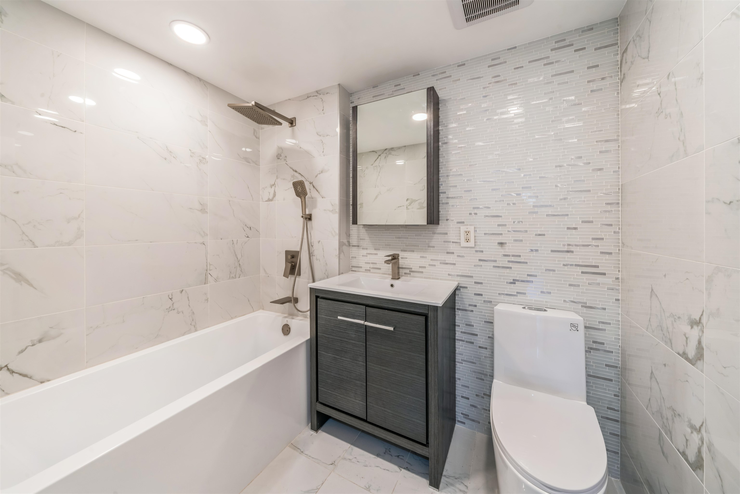 1 2nd St #208, Jersey City, New Jersey image 3