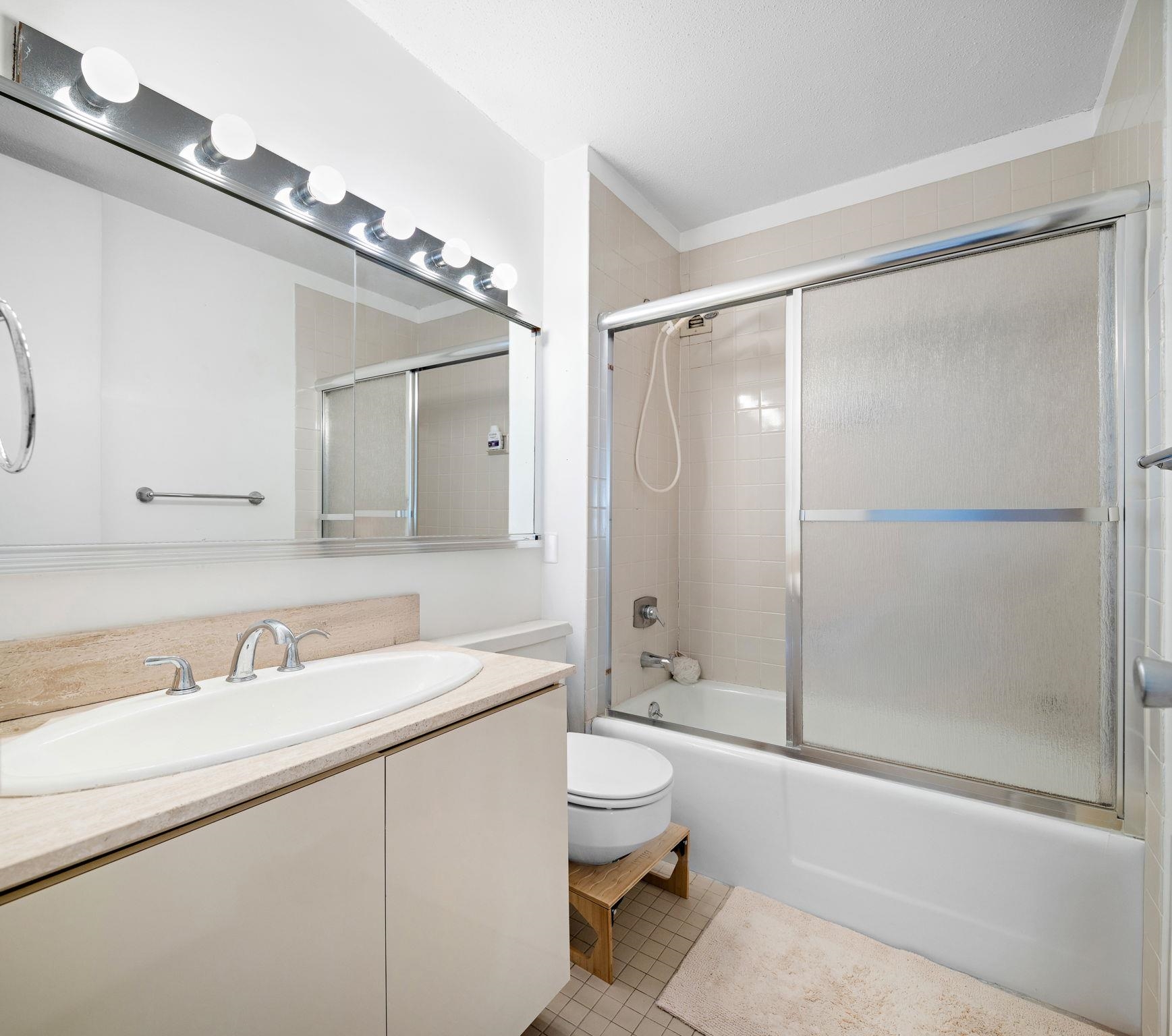 7004 Blvd East #40G, Guttenberg, New Jersey image 11