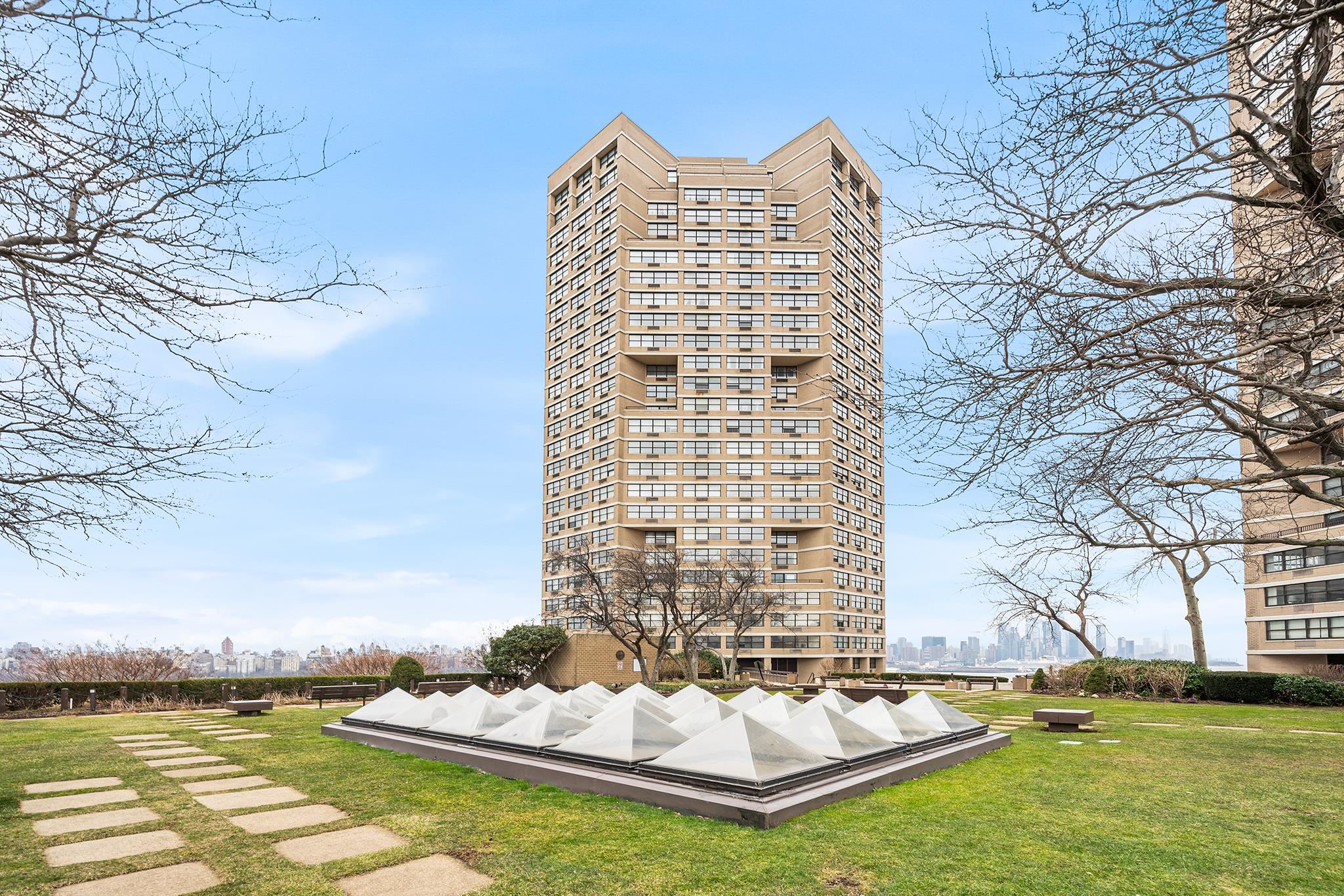 7002 Blvd East #29H, Guttenberg, New Jersey image 24