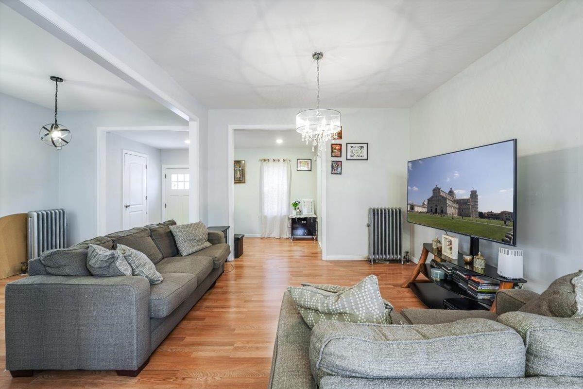 141 Brookdale Ave, Newark, New Jersey image 2