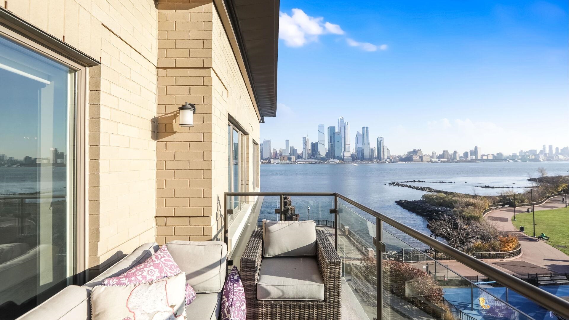 150 Henley Pl #404, Weehawken, New Jersey image 24