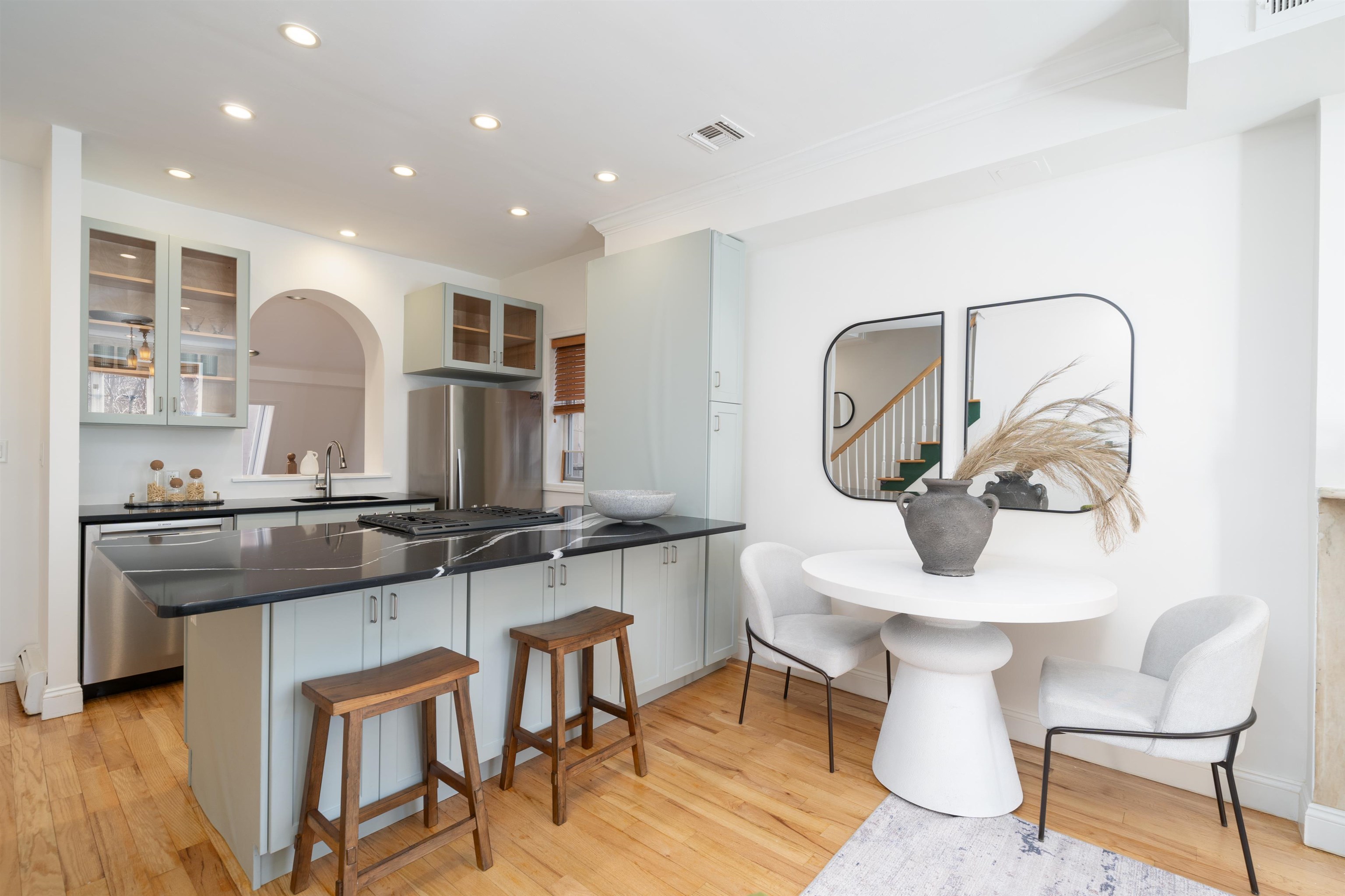 176 Coles St, Jersey City, New Jersey image 7