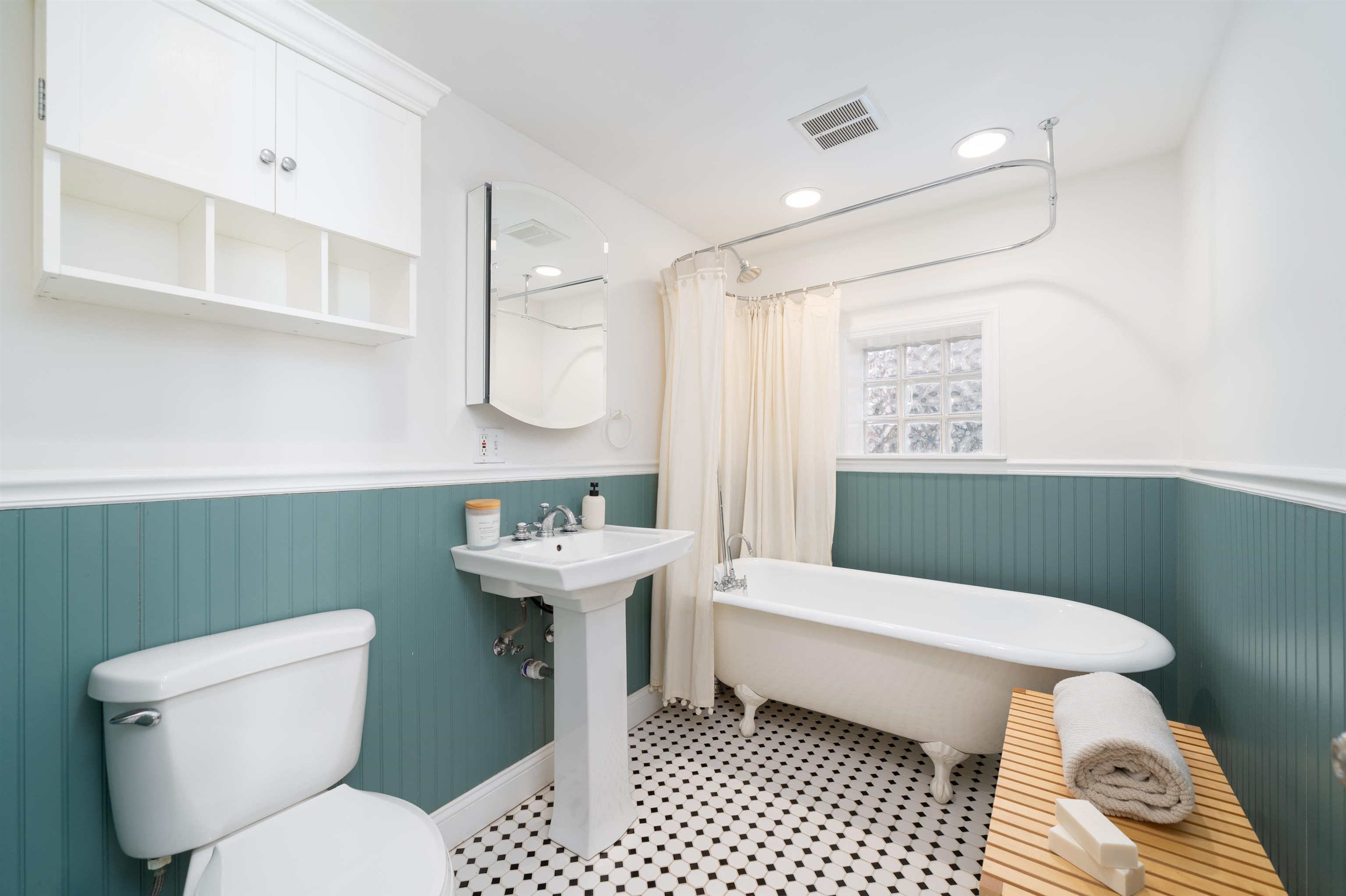 176 Coles St, Jersey City, New Jersey image 21