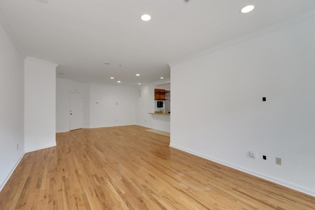 510 MONROE ST 201