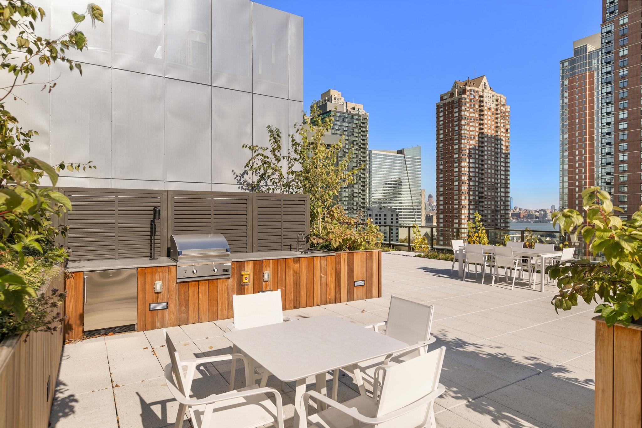 144 1st St #9N, Jersey City, New Jersey image 42