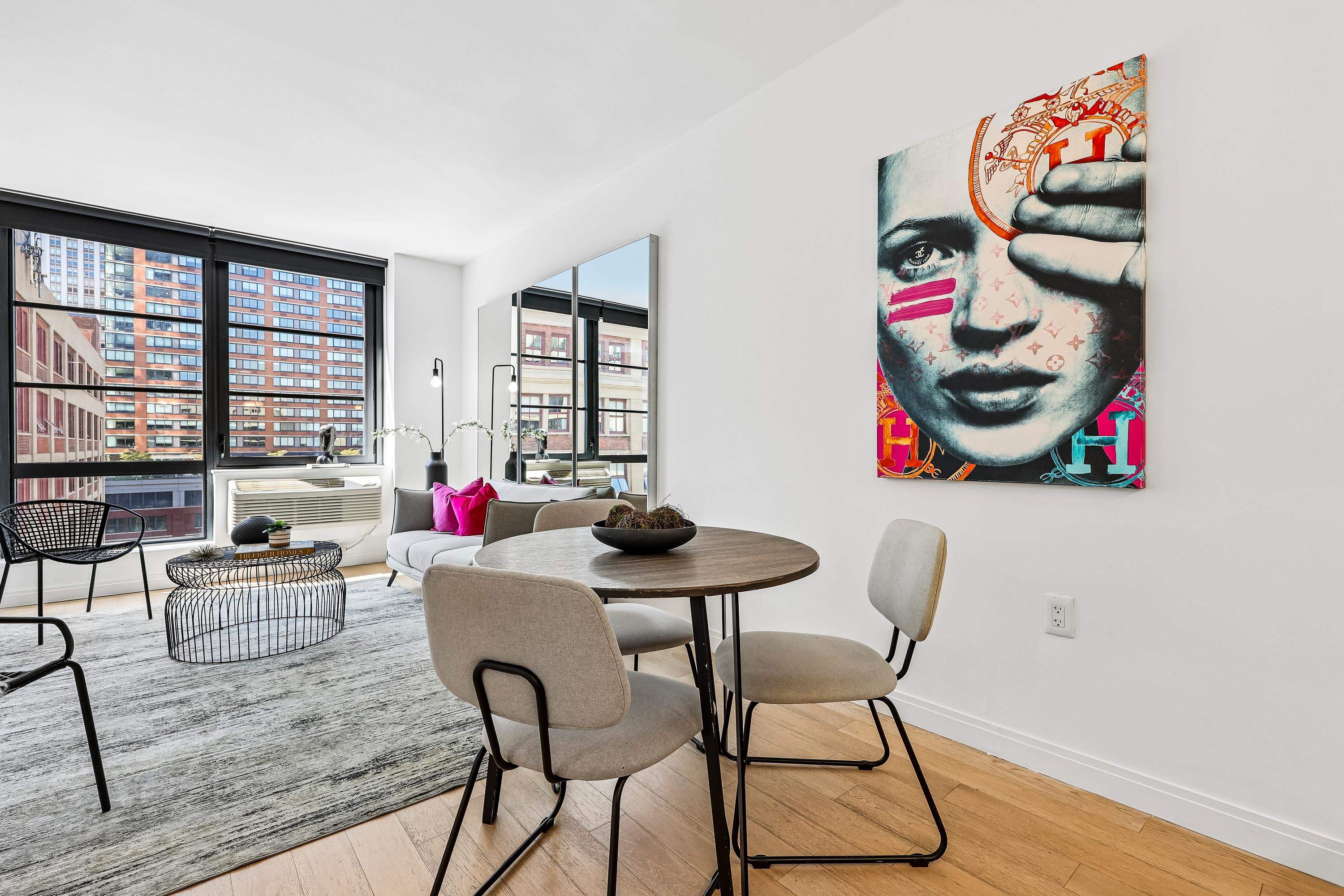 160 1ST ST 1004